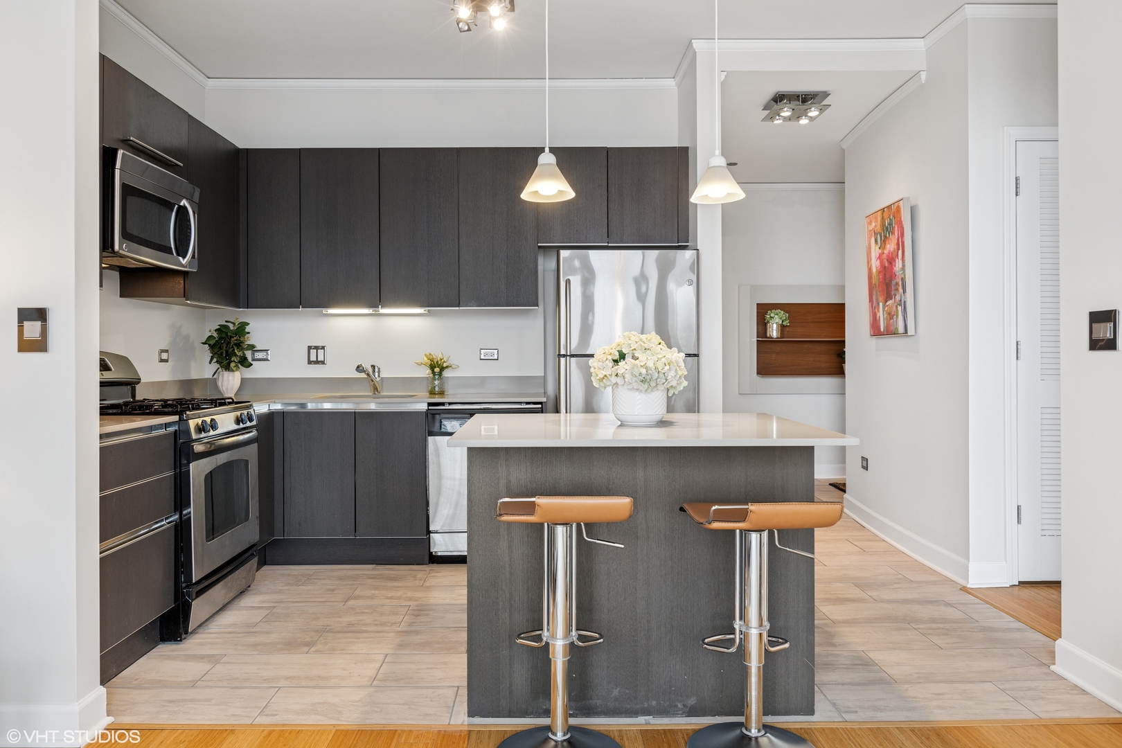 225 N Columbus Drive Unit: 5512