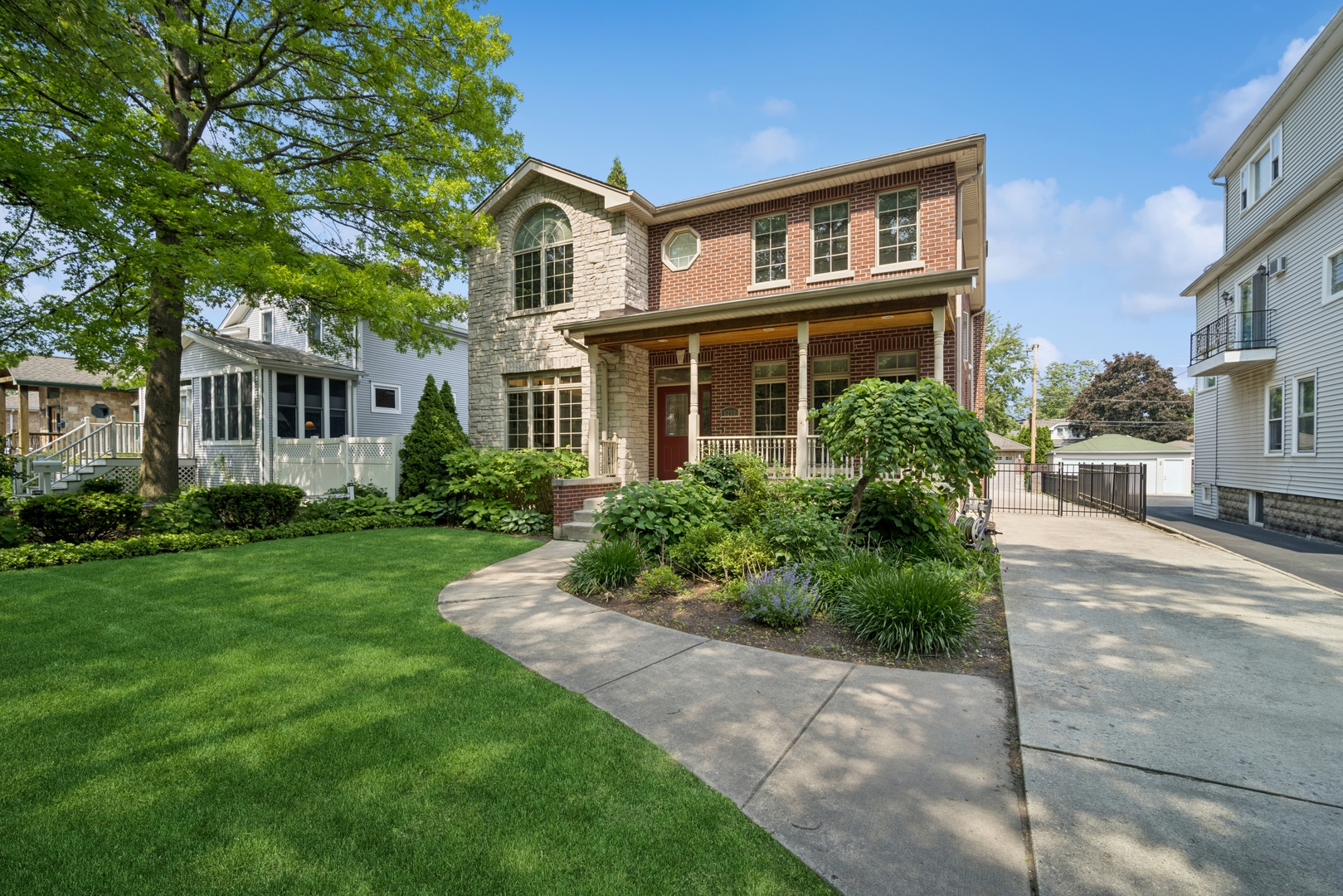 6229 N Newark Avenue