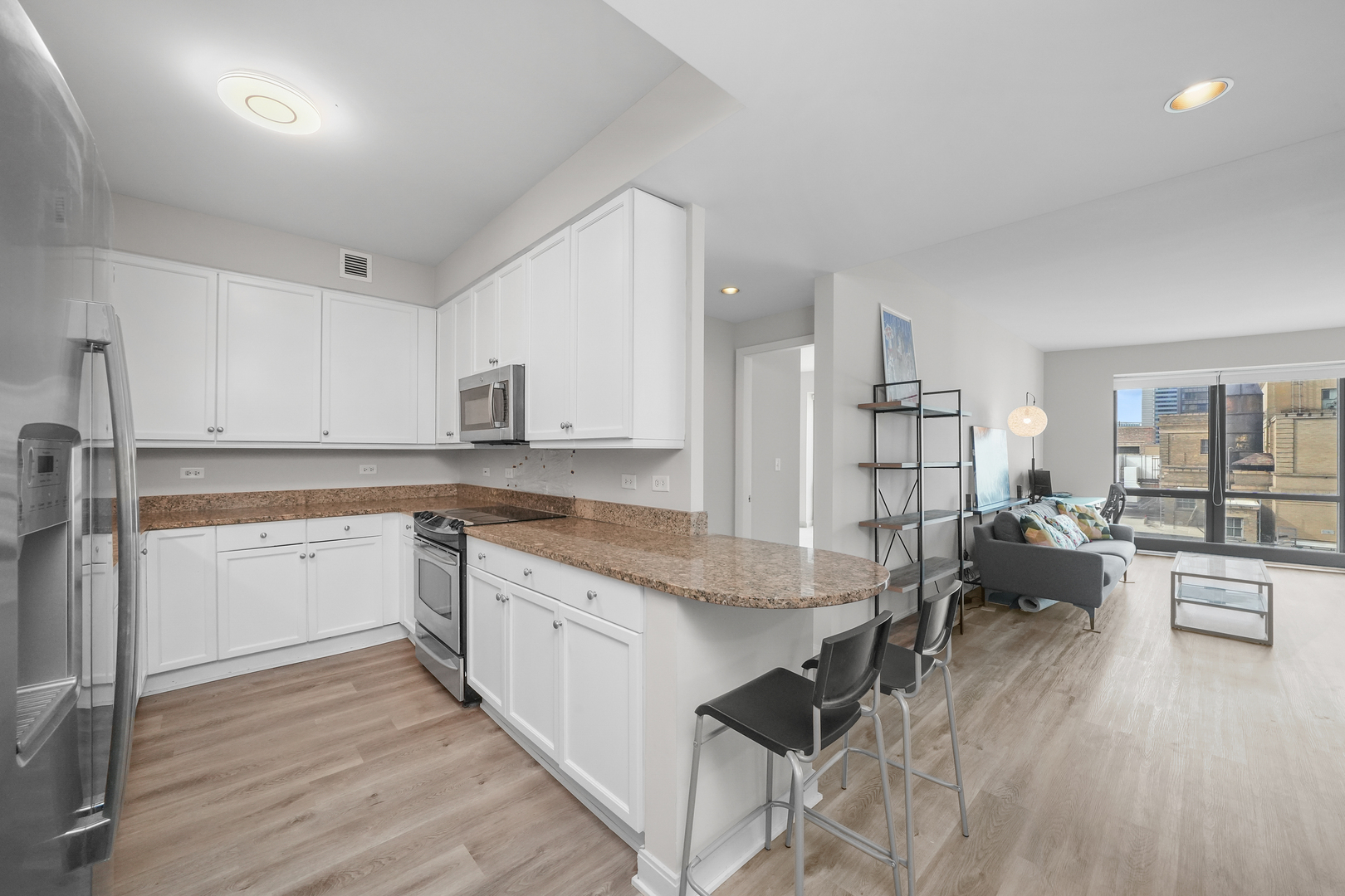 130 N Garland Court Unit: 2206