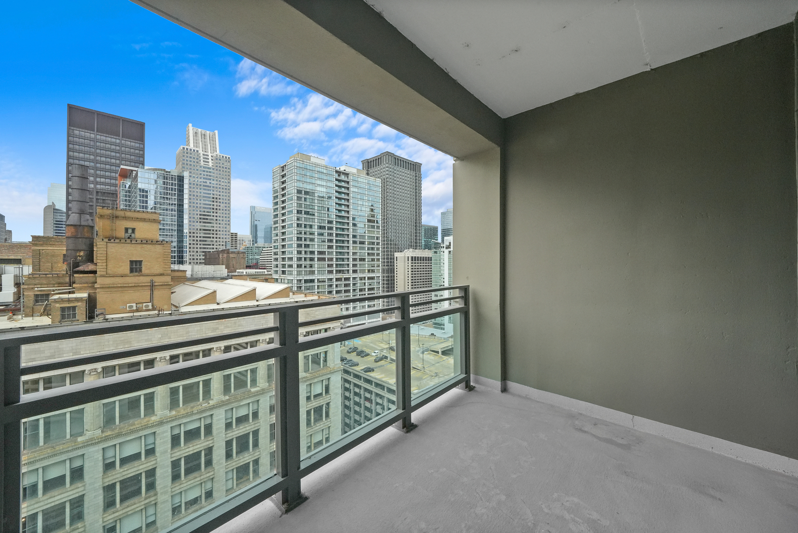 130 N Garland Court Unit: 2206