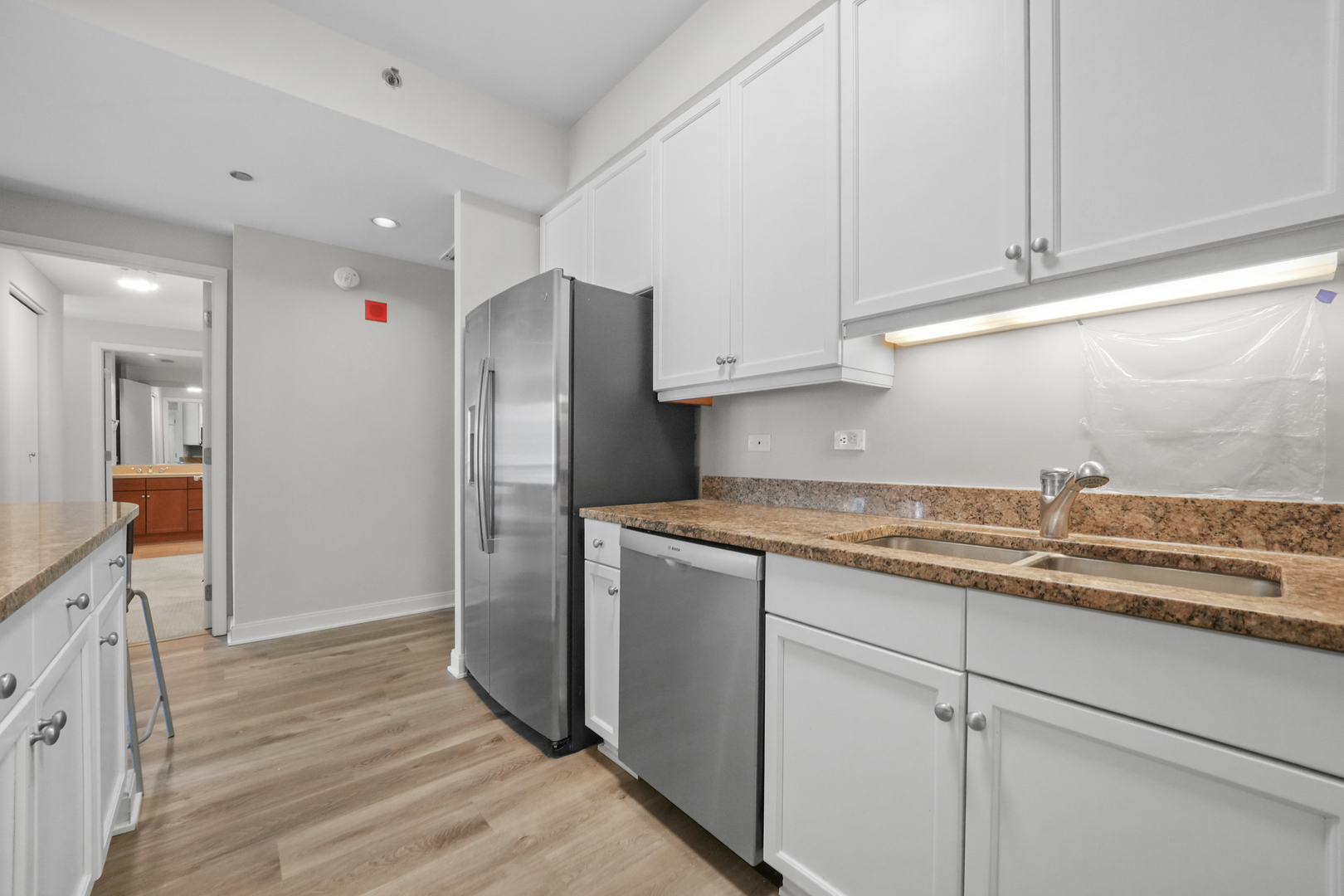 130 N Garland Court Unit: 2206