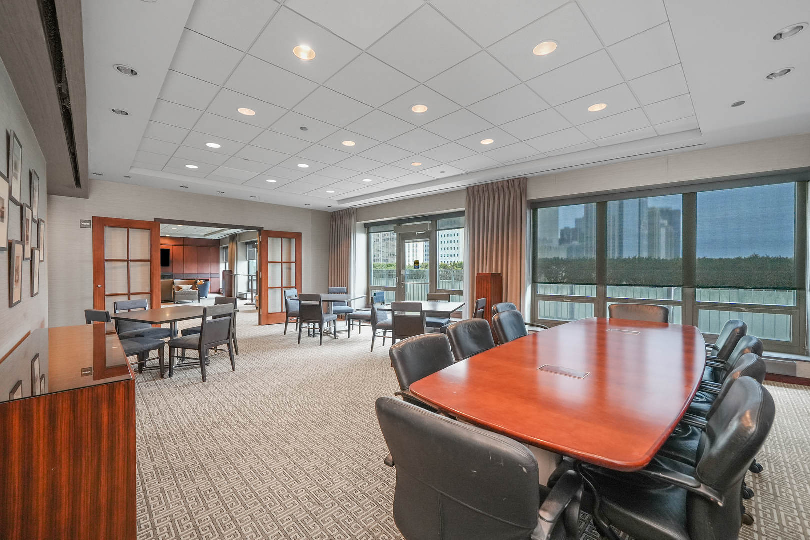 130 N Garland Court Unit: 2206