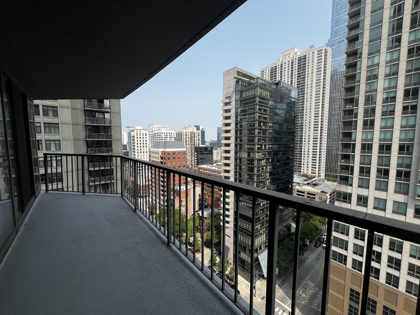 10 E ONTARIO Street Unit: 1808