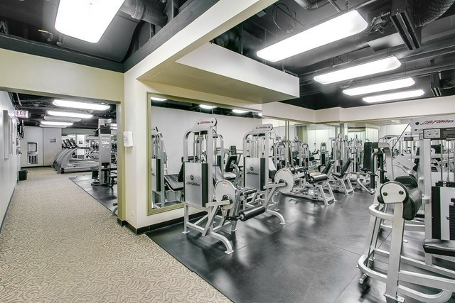10 E ONTARIO Street Unit: 1808