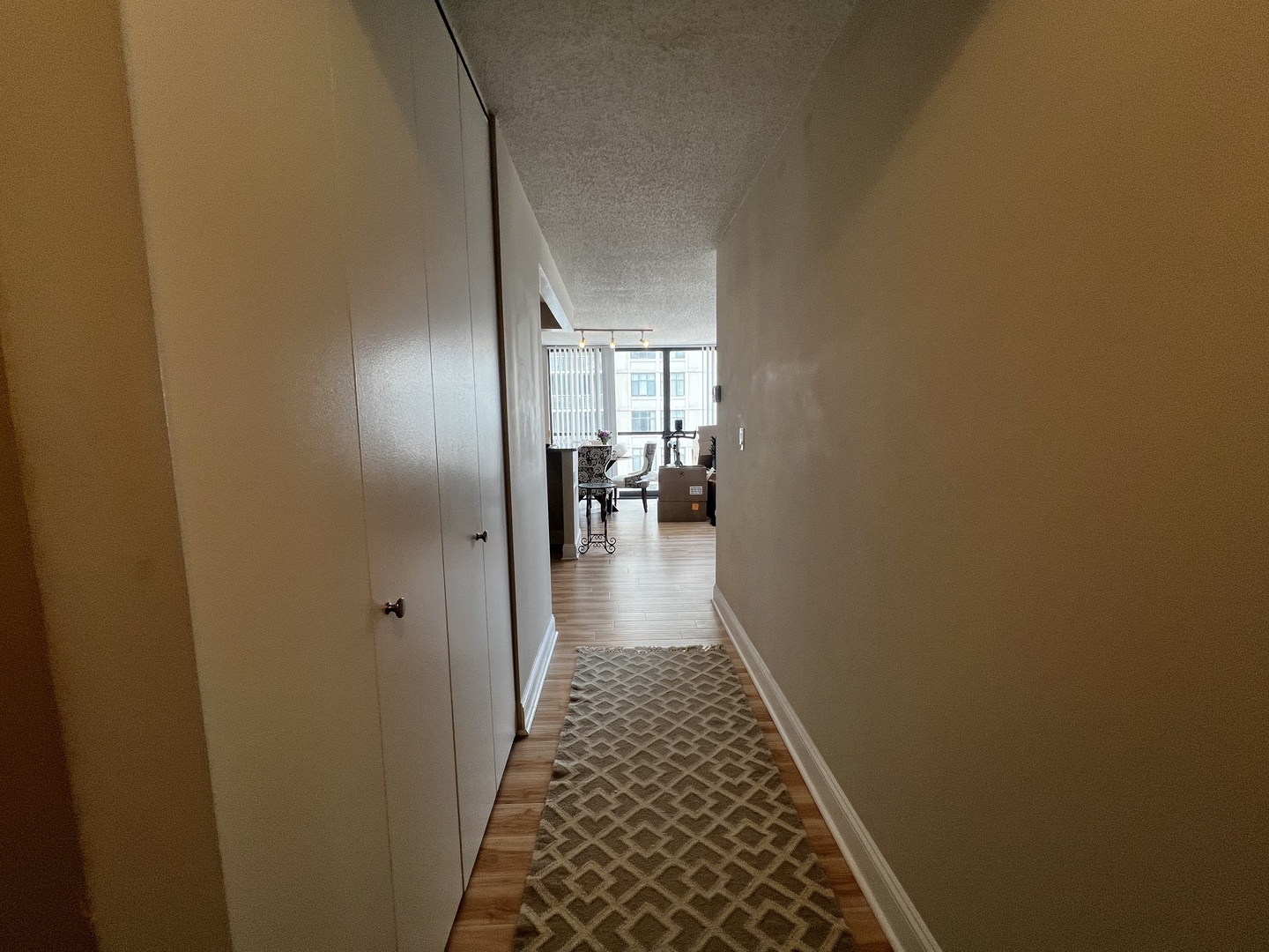 10 E ONTARIO Street Unit: 1808
