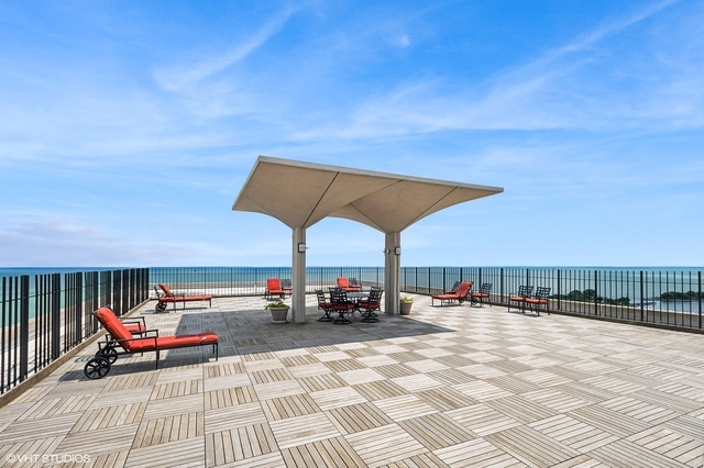 3550 N LAKE SHORE Drive Unit: 1901