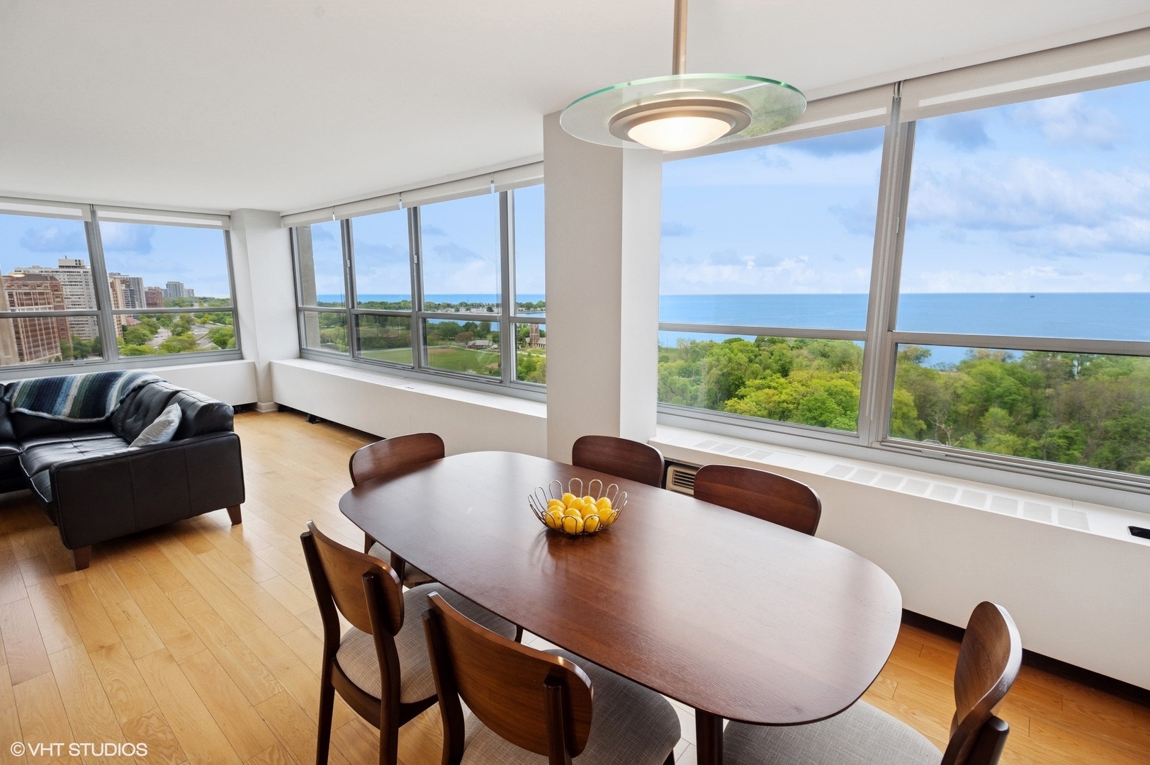 3550 N LAKE SHORE Drive Unit: 1901