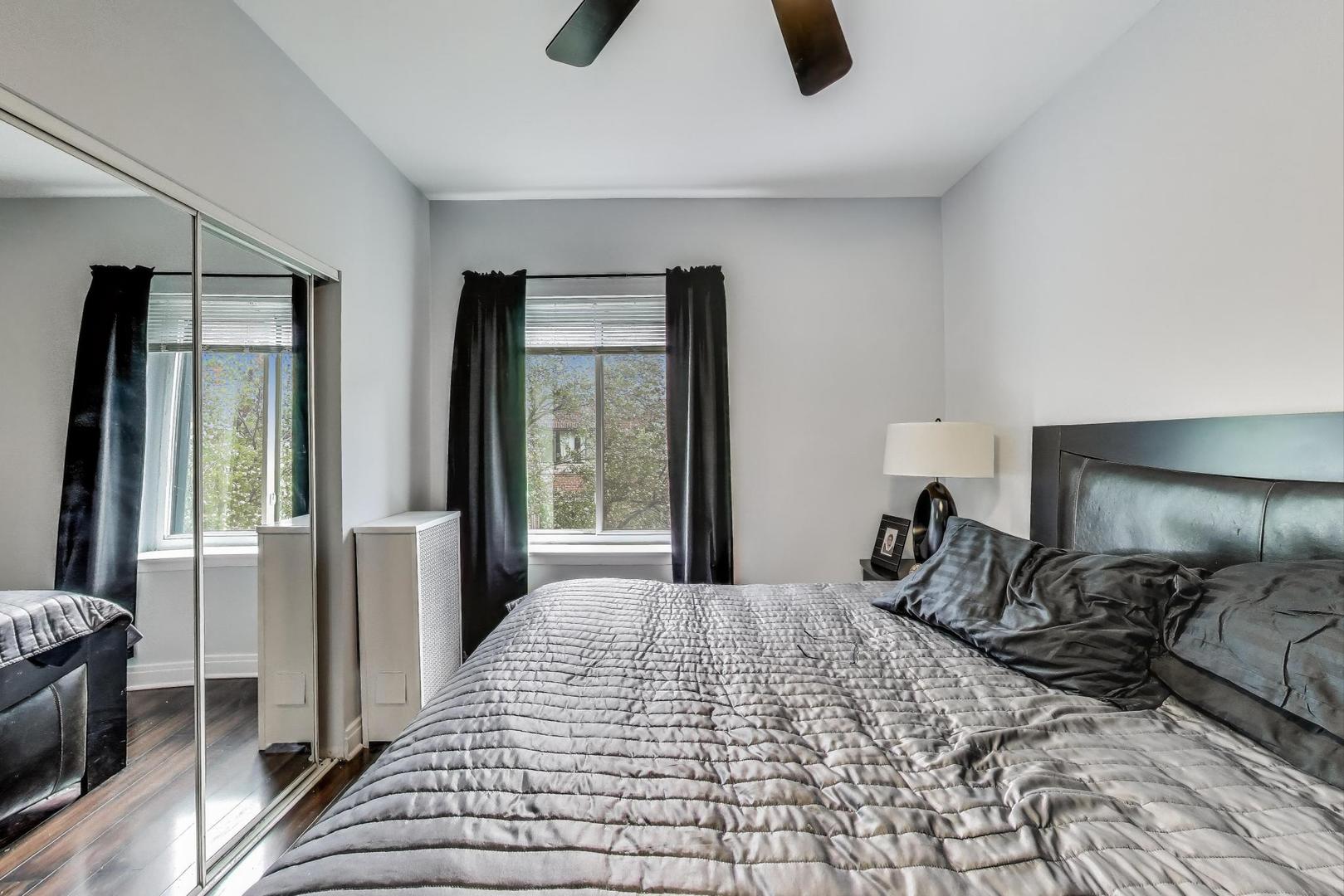 906 W Sunnyside Avenue Unit: 2A