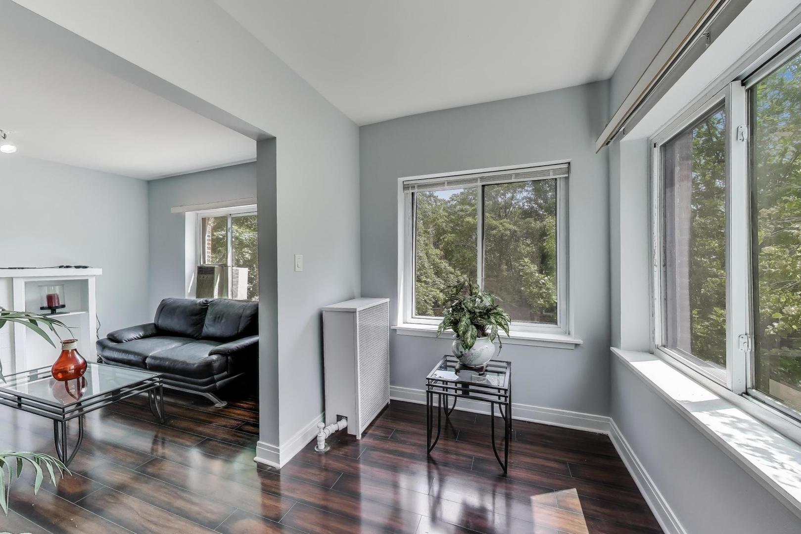 906 W Sunnyside Avenue Unit: 2A