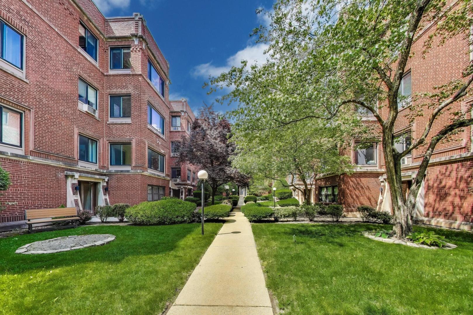 906 W Sunnyside Avenue Unit: 2A