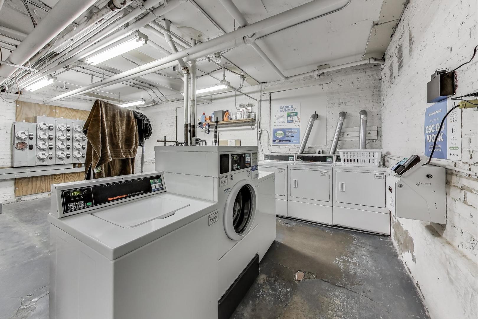 906 W Sunnyside Avenue Unit: 2A