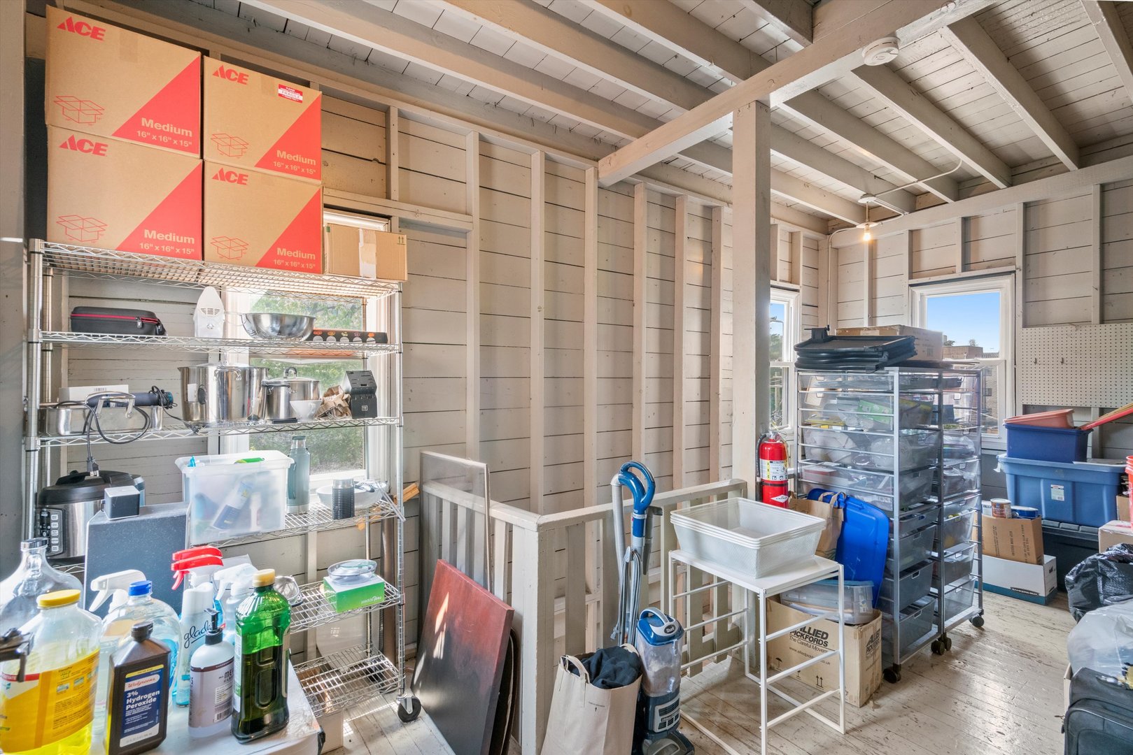 629 W BUCKINGHAM Place Unit: 3E