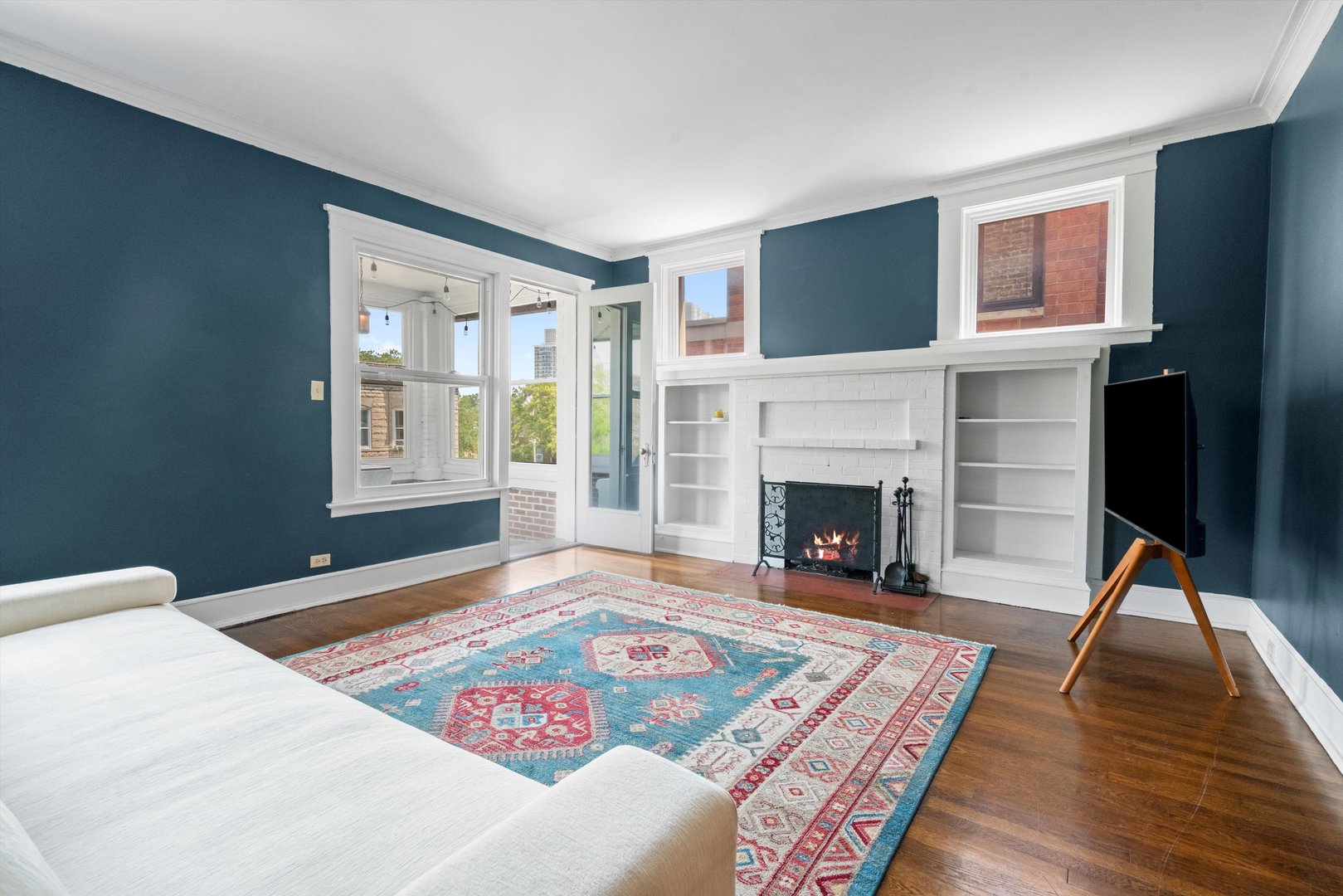 629 W BUCKINGHAM Place Unit: 3E