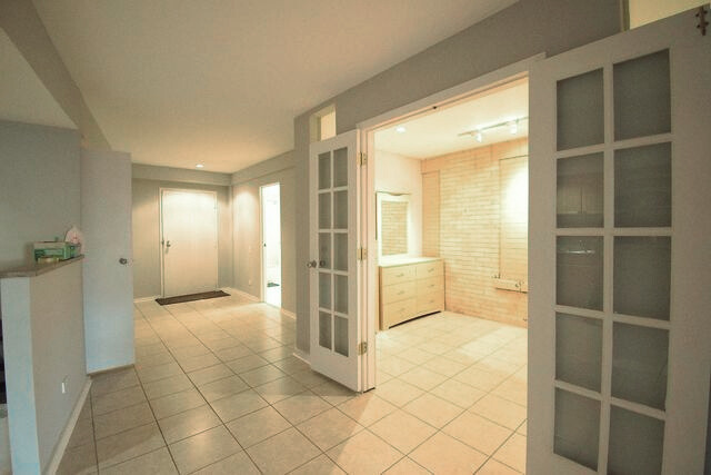 40 E 9th Street Unit: 907