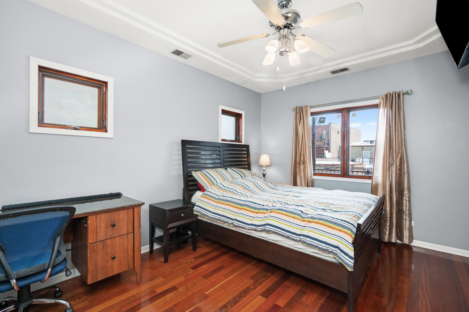 1031 N MOZART Street Unit: 2