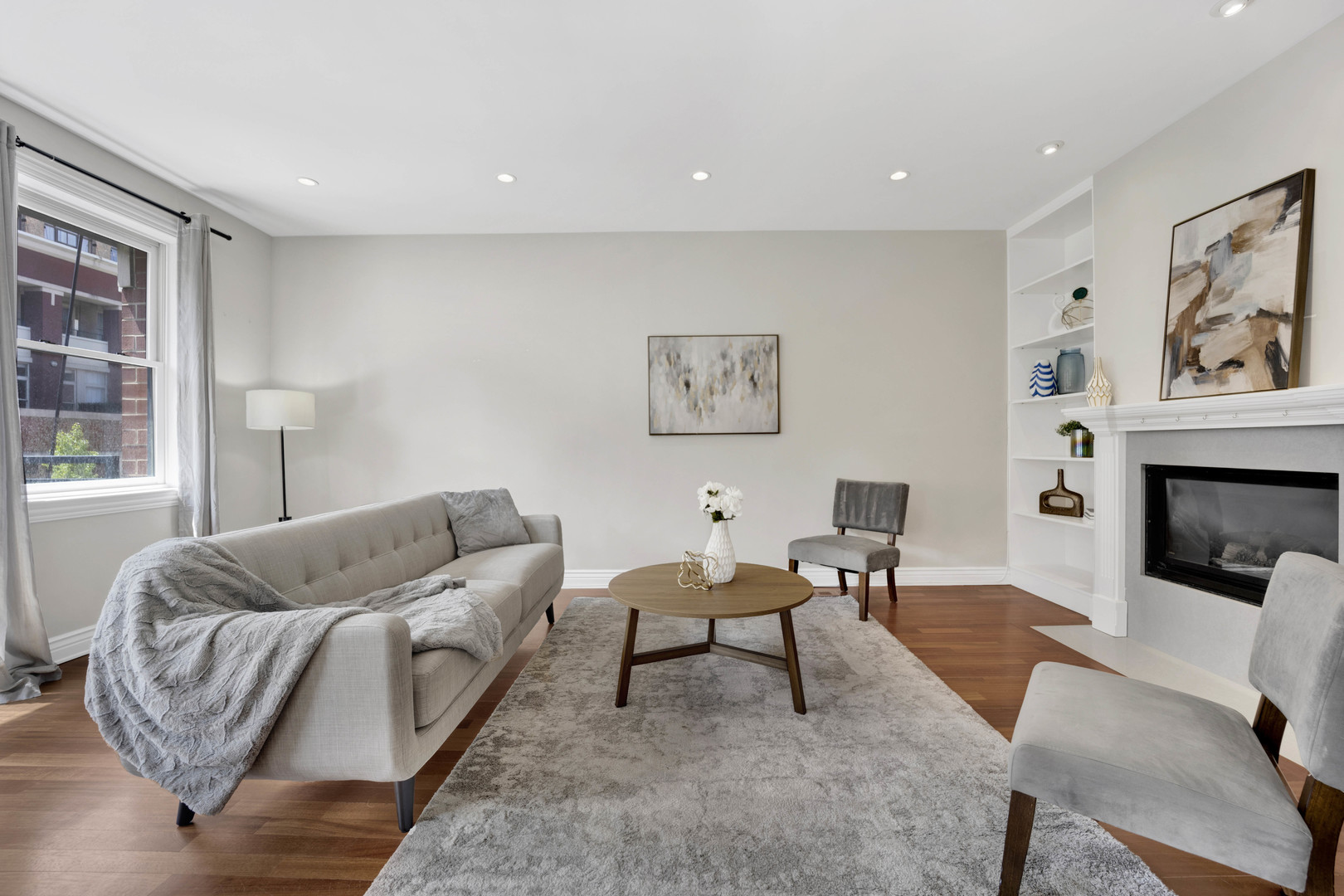 334 N JEFFERSON Street Unit: D