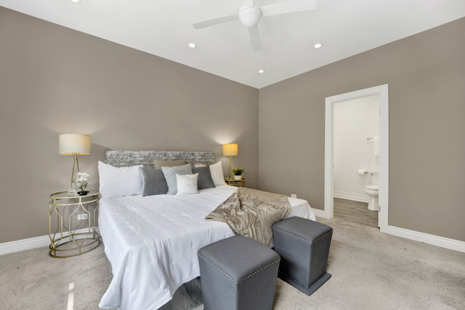 334 N JEFFERSON Street Unit: D