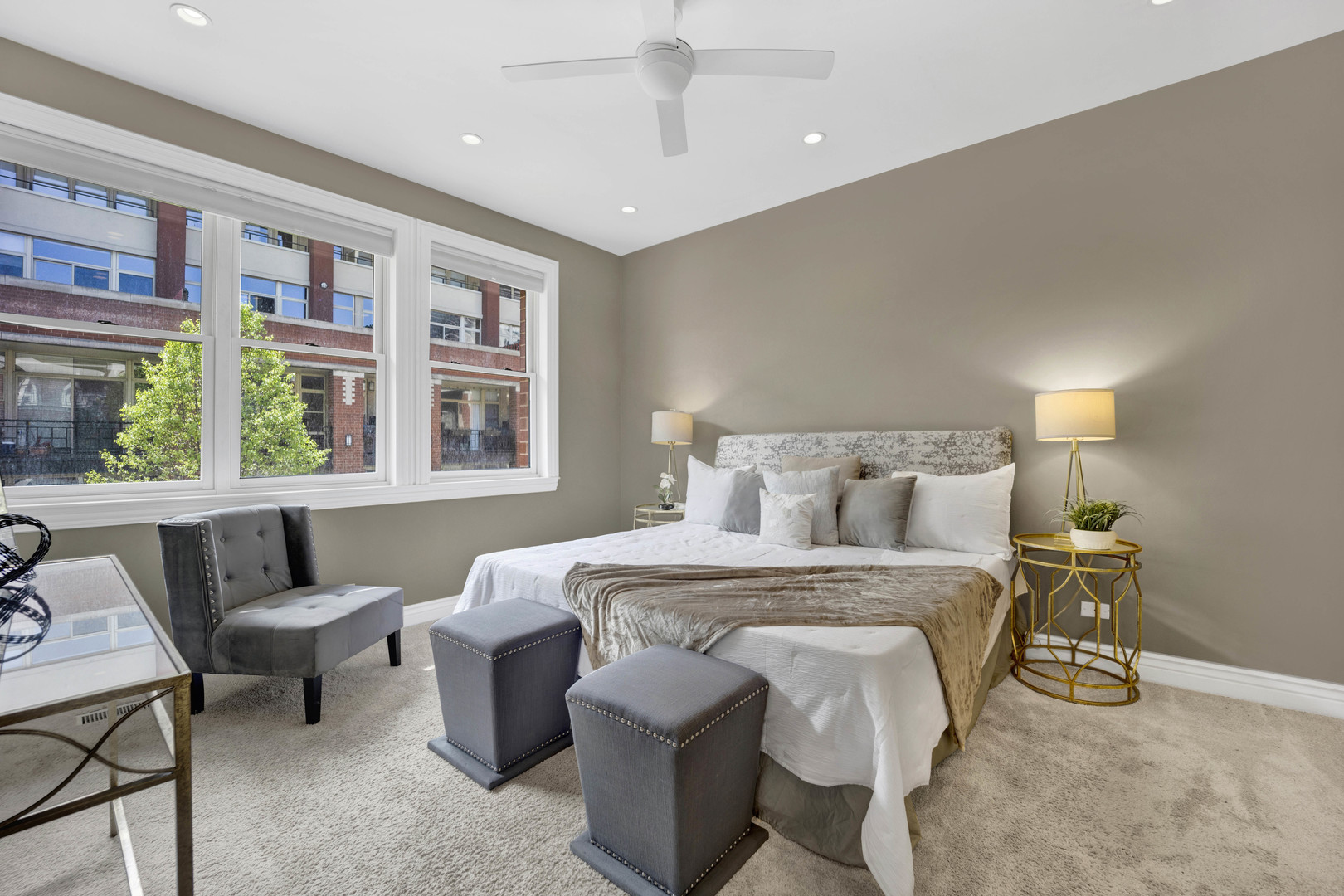 334 N JEFFERSON Street Unit: D