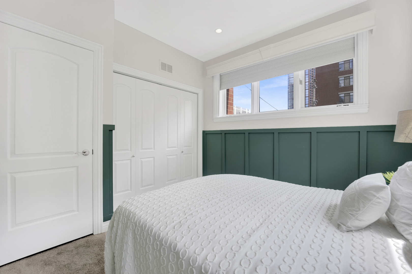 334 N JEFFERSON Street Unit: D