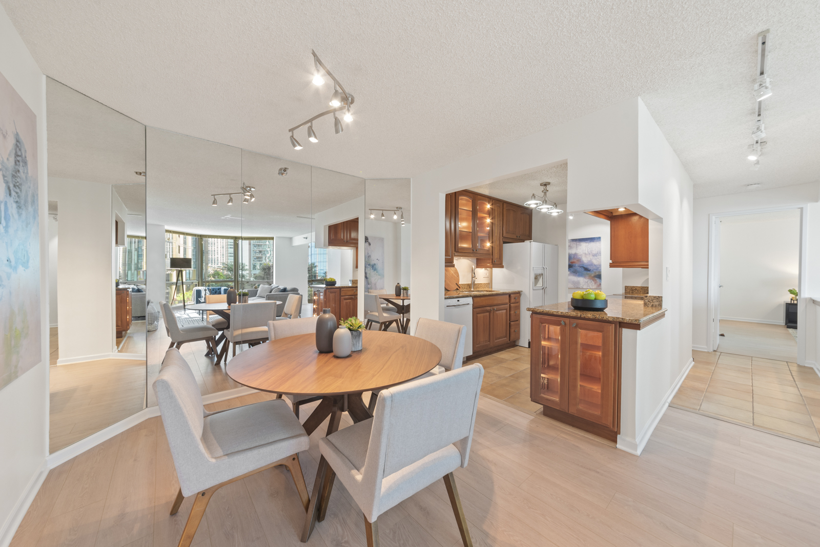 195 N Harbor Drive Unit: 209