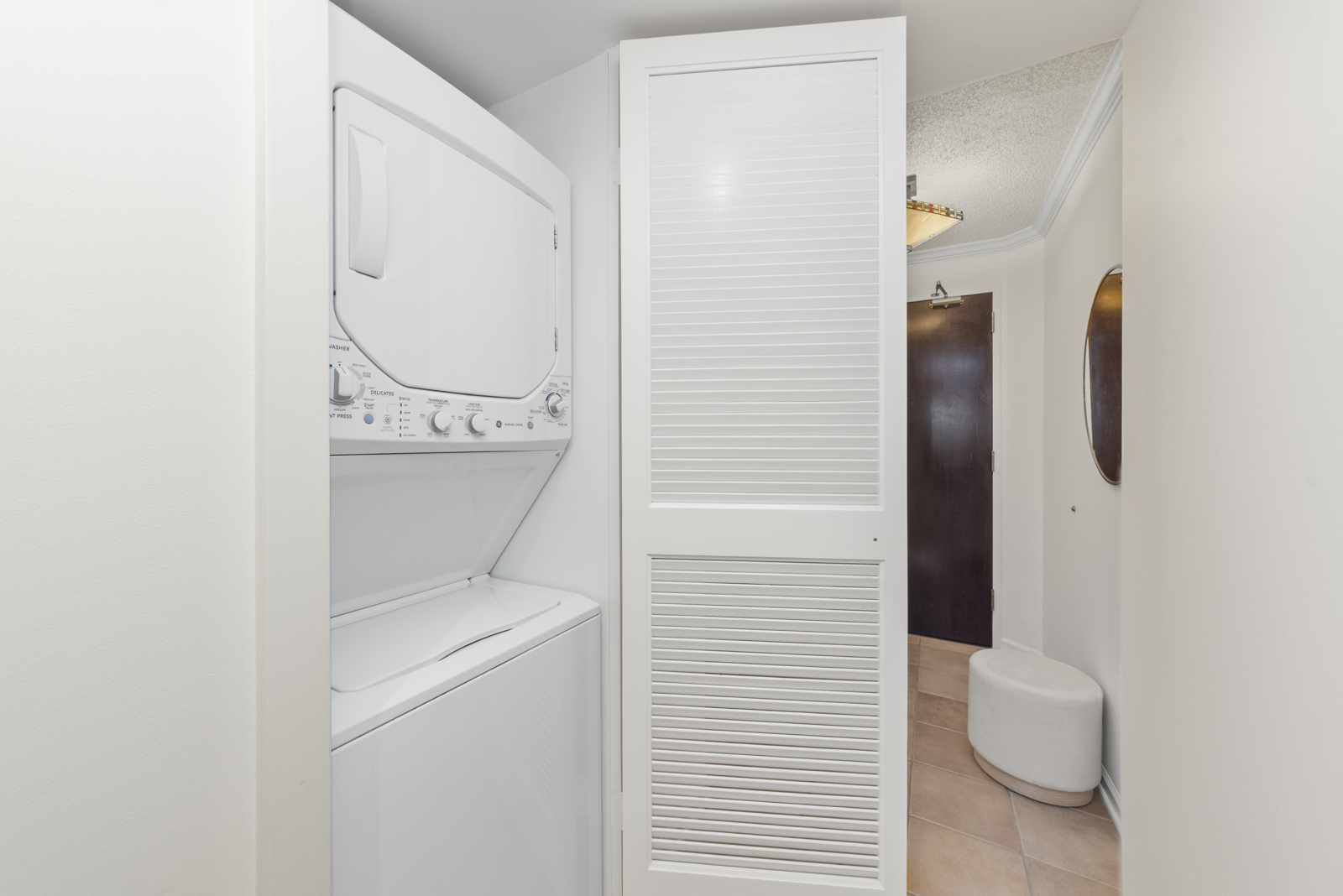 195 N Harbor Drive Unit: 209