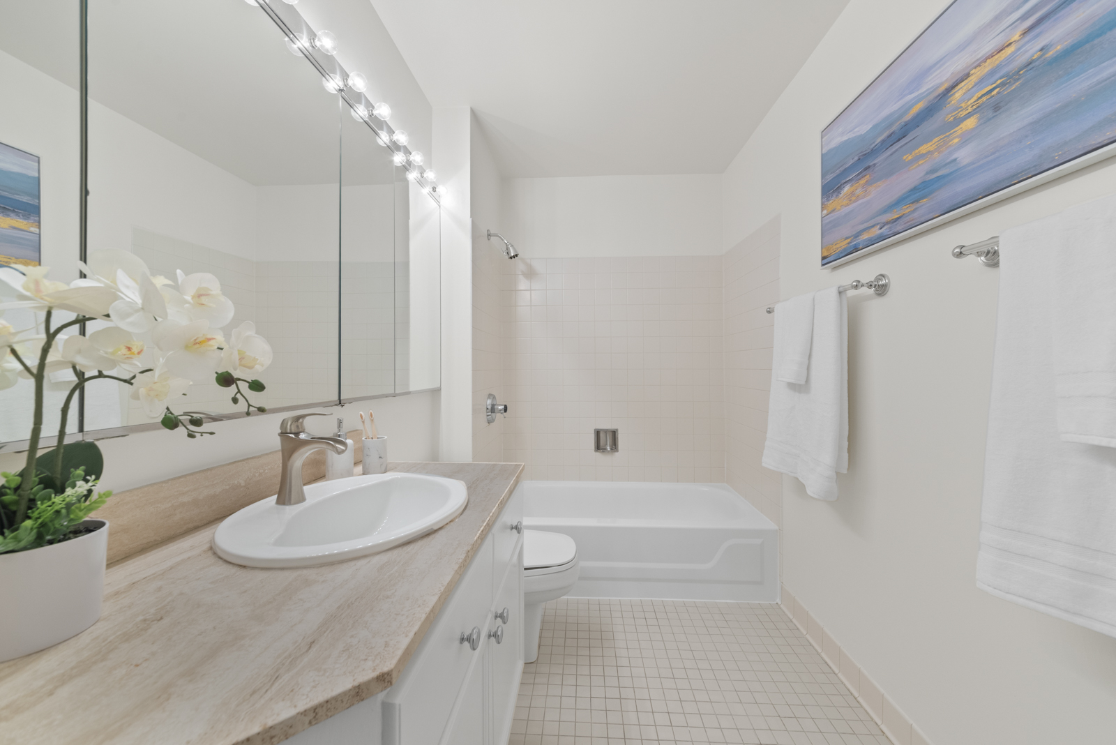 195 N Harbor Drive Unit: 209