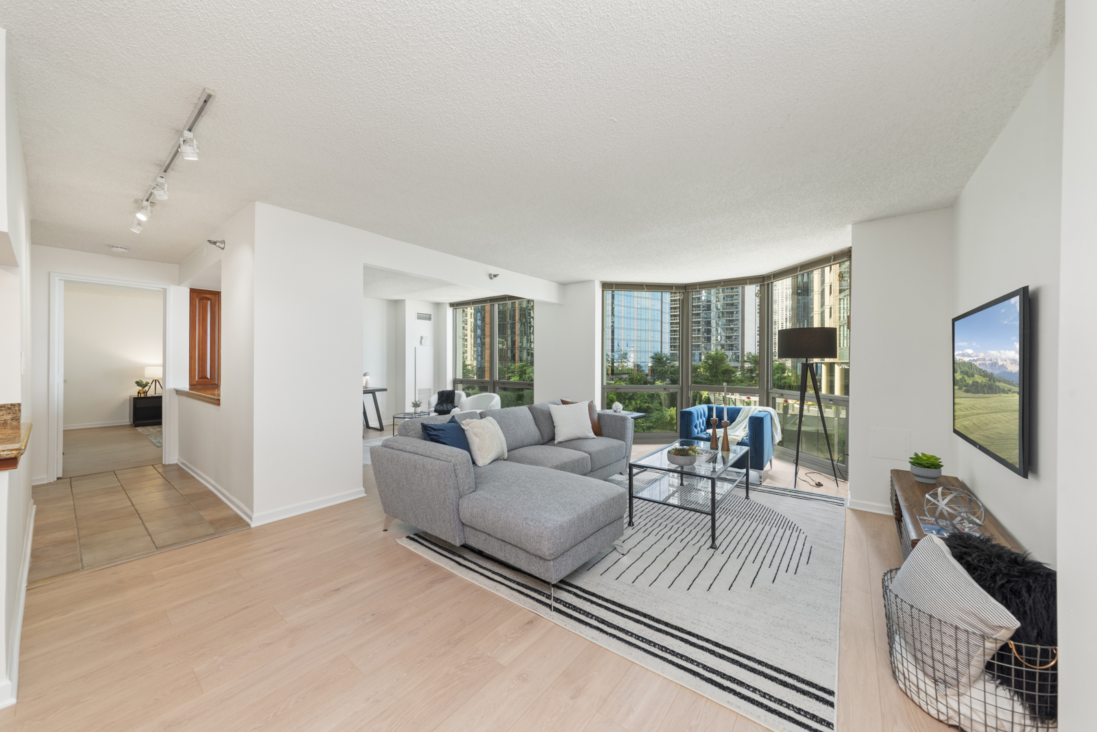 195 N Harbor Drive Unit: 209