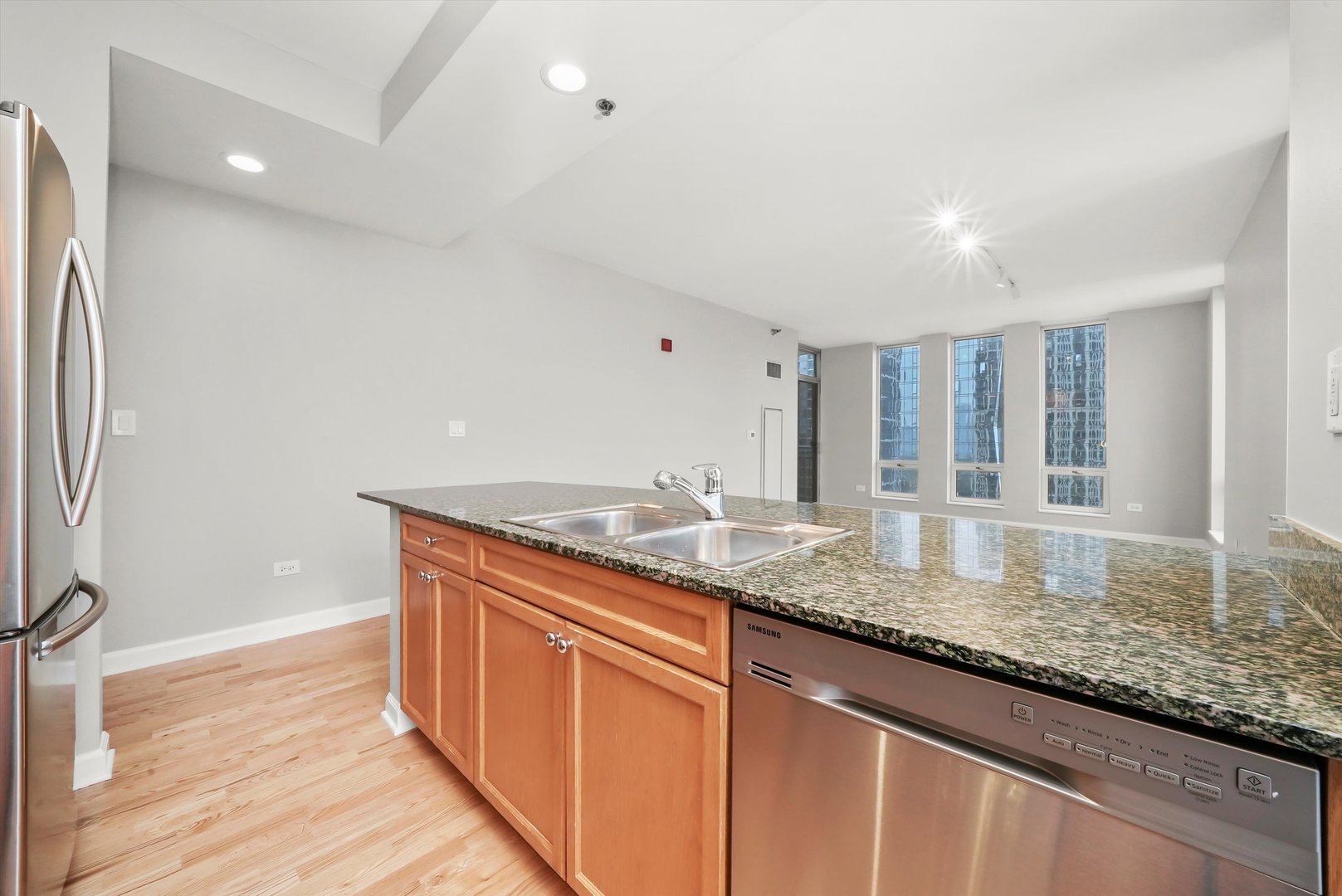 1250 S Michigan Avenue Unit: 1710