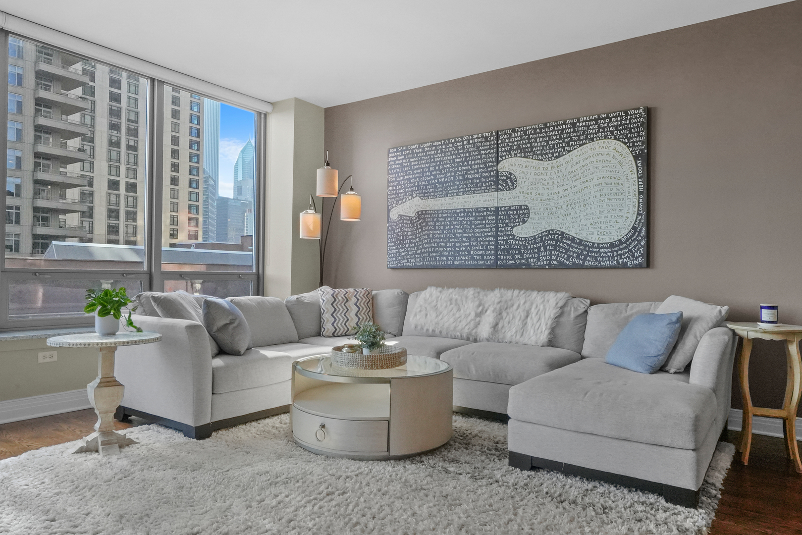 600 N Lake Shore Drive Unit: 807