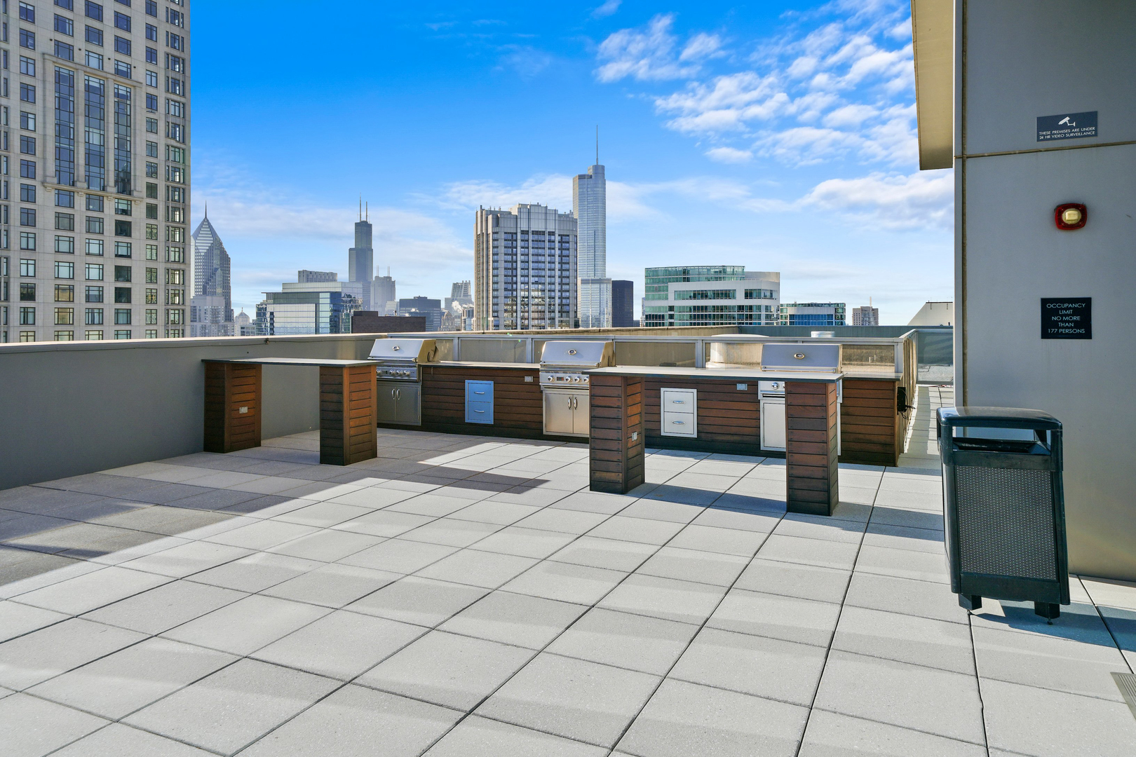 600 N Lake Shore Drive Unit: 807