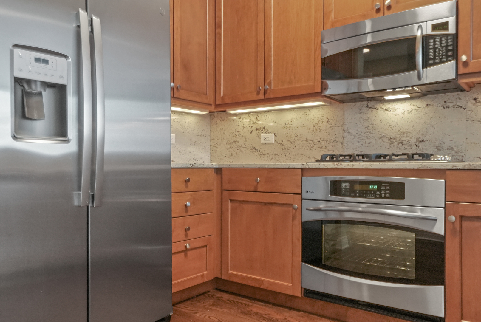 600 N Lake Shore Drive Unit: 807