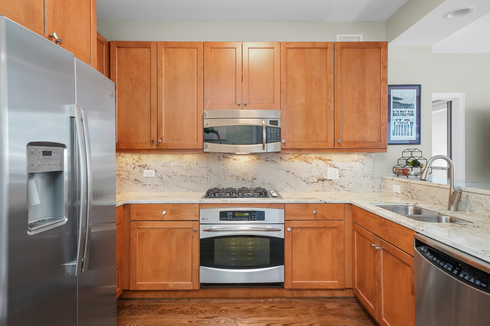 600 N Lake Shore Drive Unit: 807