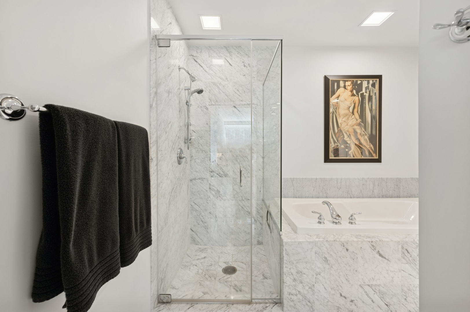 415 E NORTH WATER Street Unit: 806