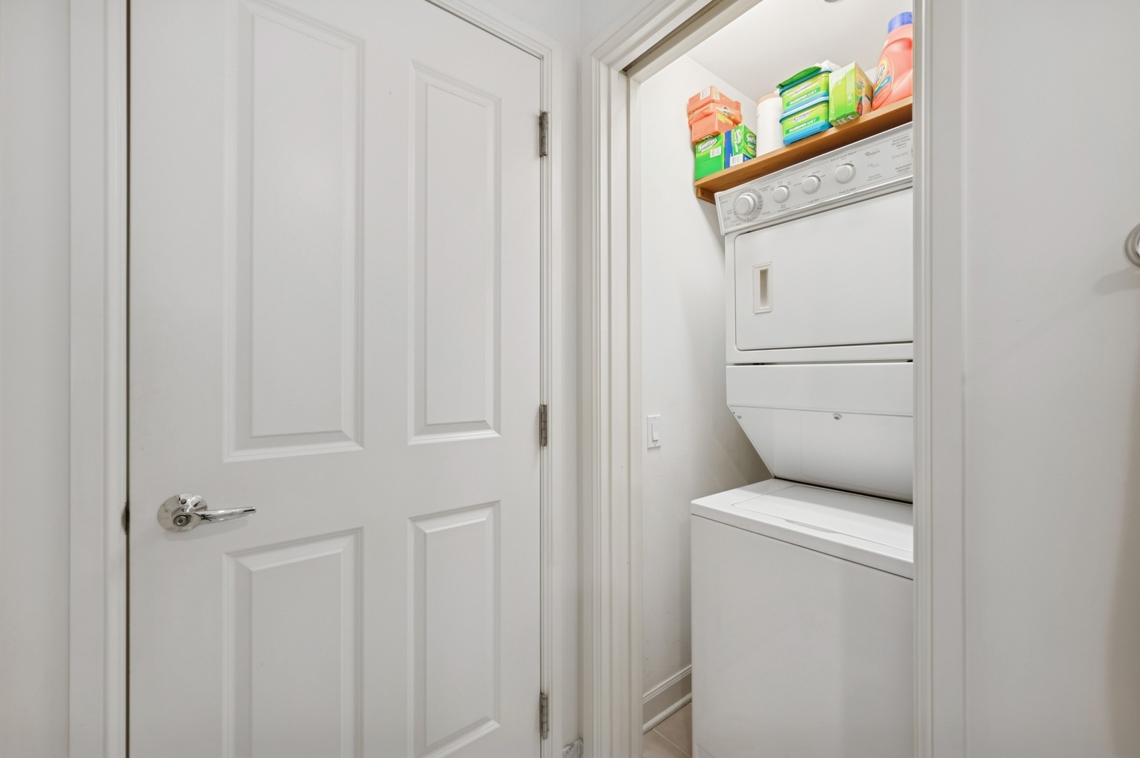 415 E NORTH WATER Street Unit: 806