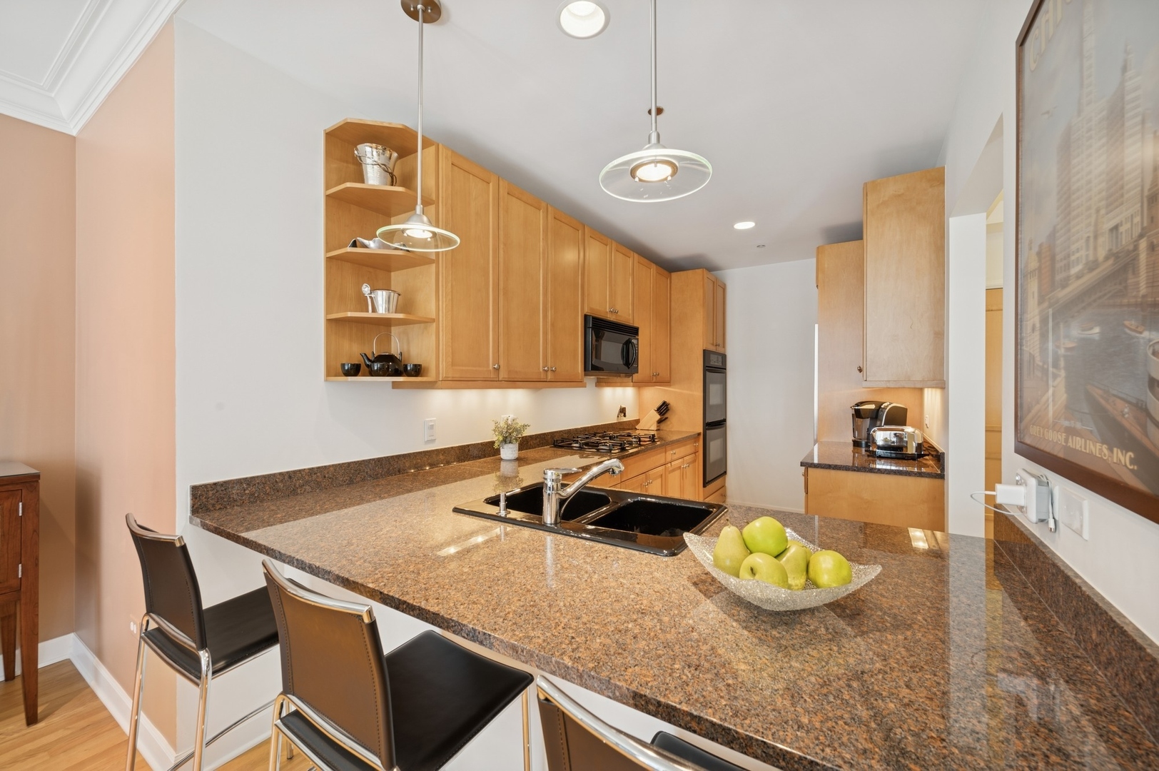 415 E NORTH WATER Street Unit: 806