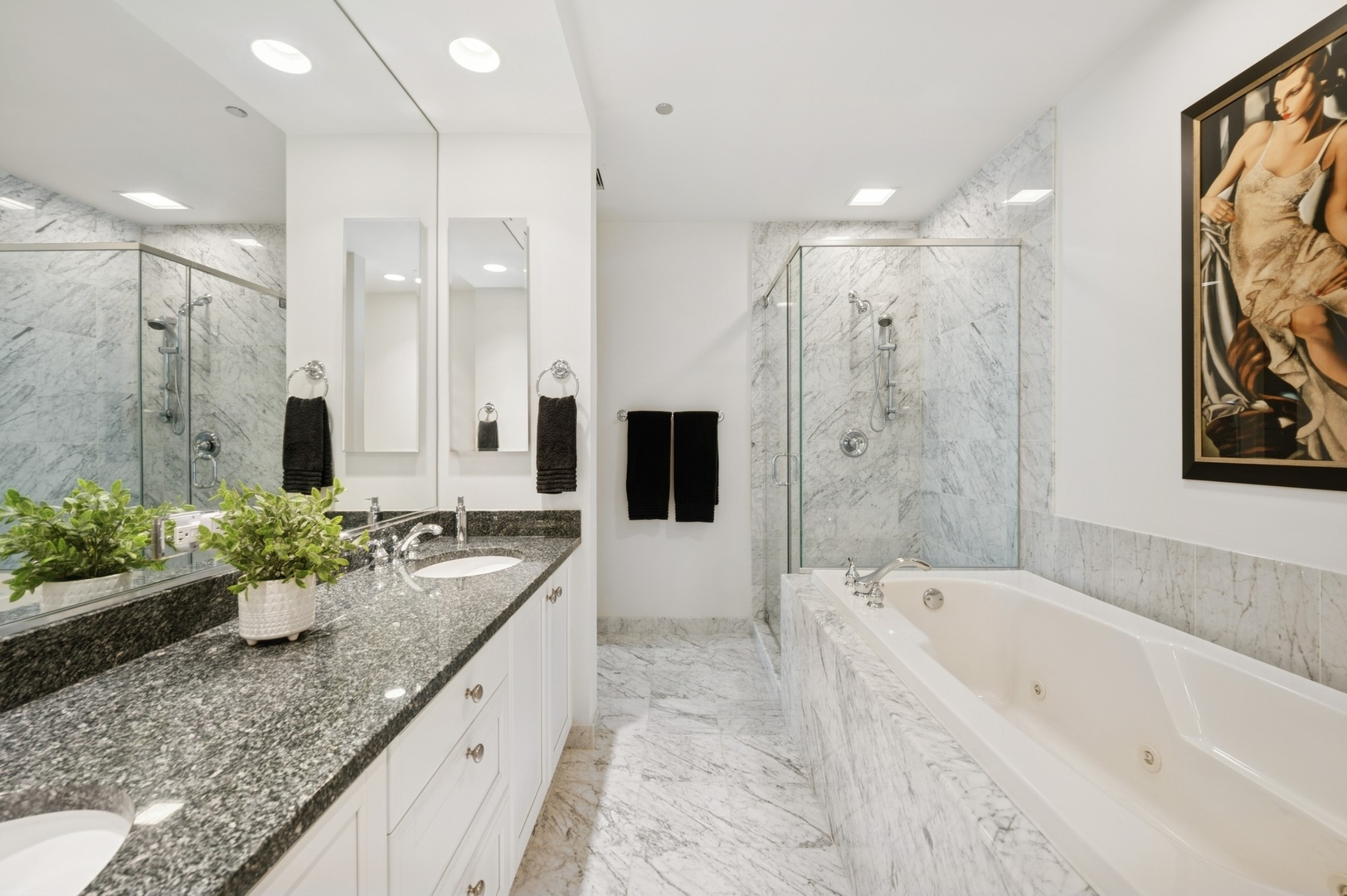 415 E NORTH WATER Street Unit: 806