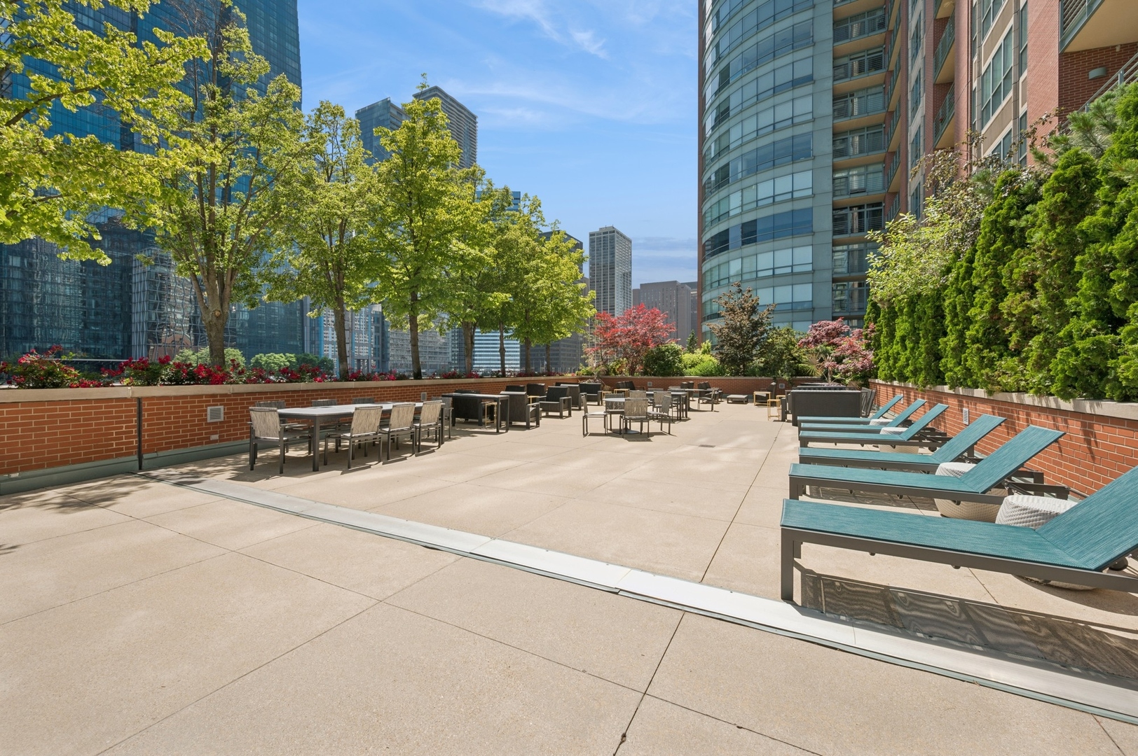 415 E NORTH WATER Street Unit: 806