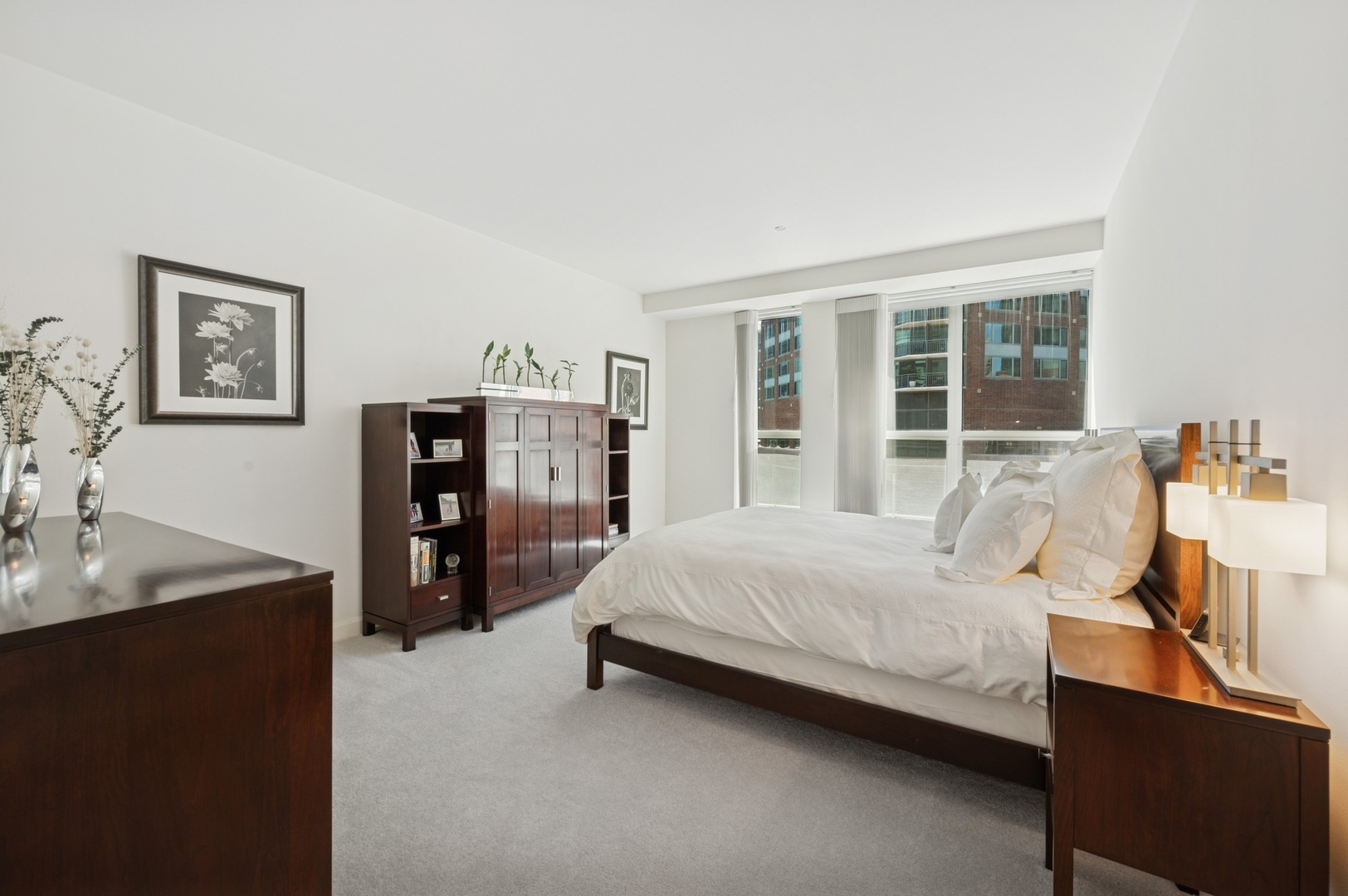 415 E NORTH WATER Street Unit: 806