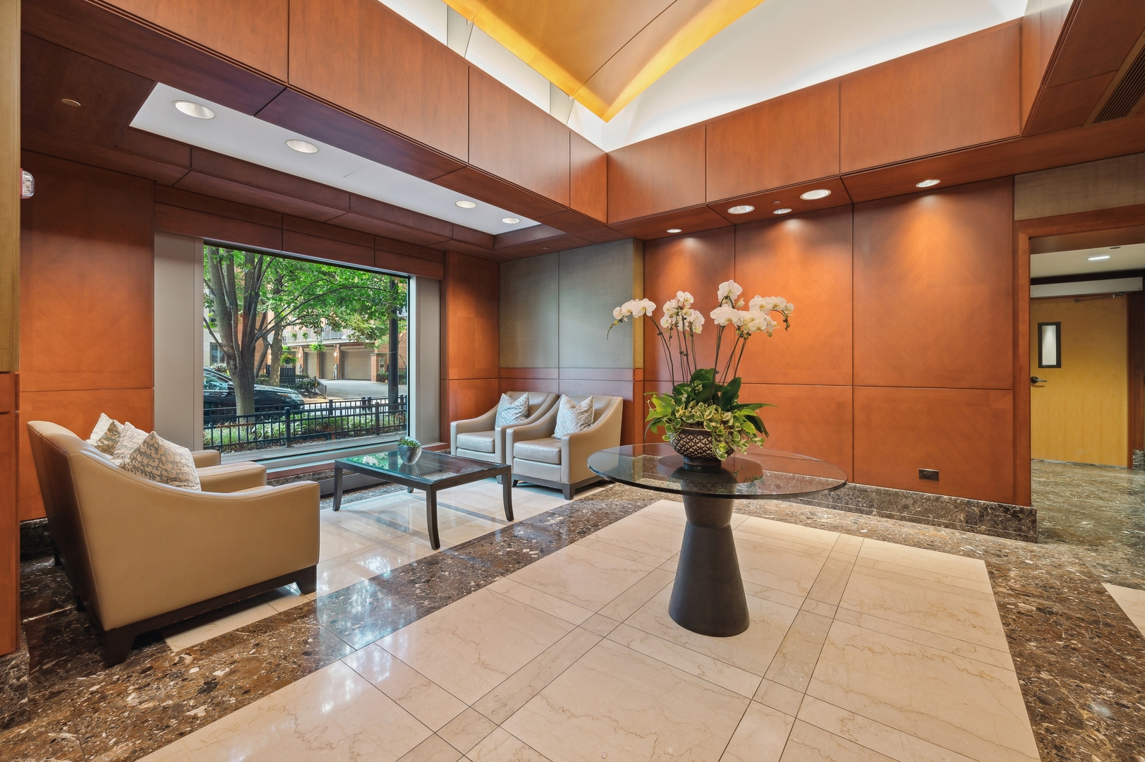 415 E NORTH WATER Street Unit: 806