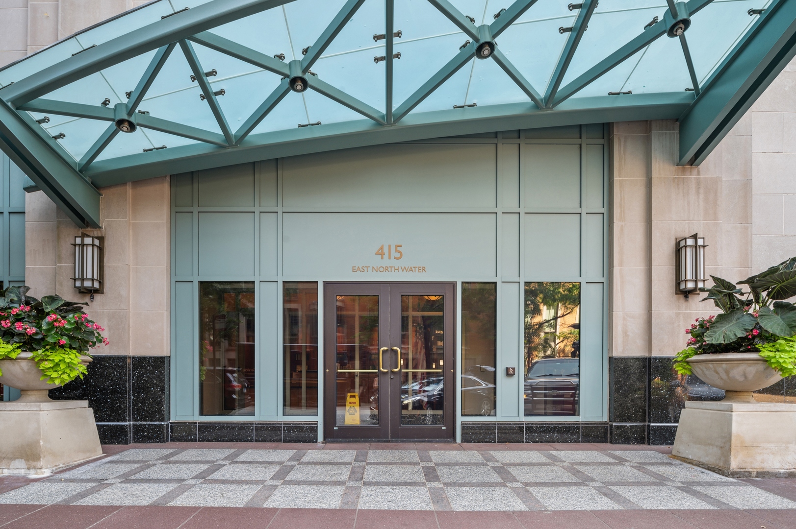 415 E NORTH WATER Street Unit: 806