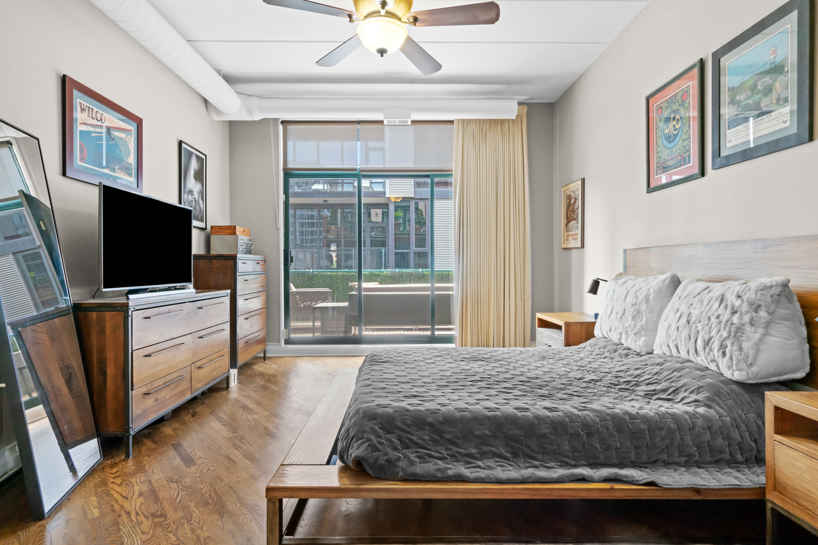 841 W Monroe Street Unit: 4A