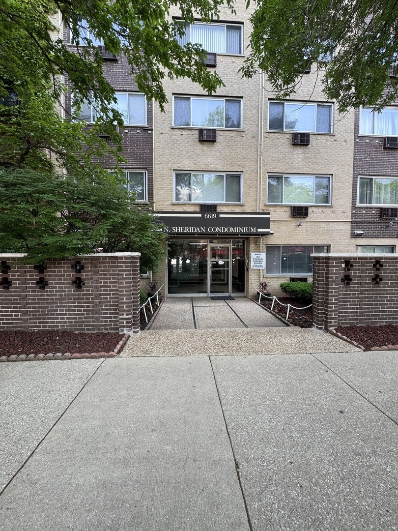 6619 N Sheridan Road Unit: 504