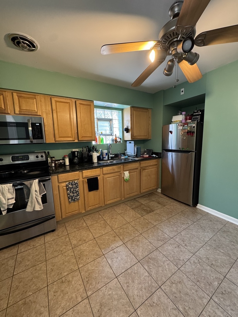 6619 N Sheridan Road Unit: 504