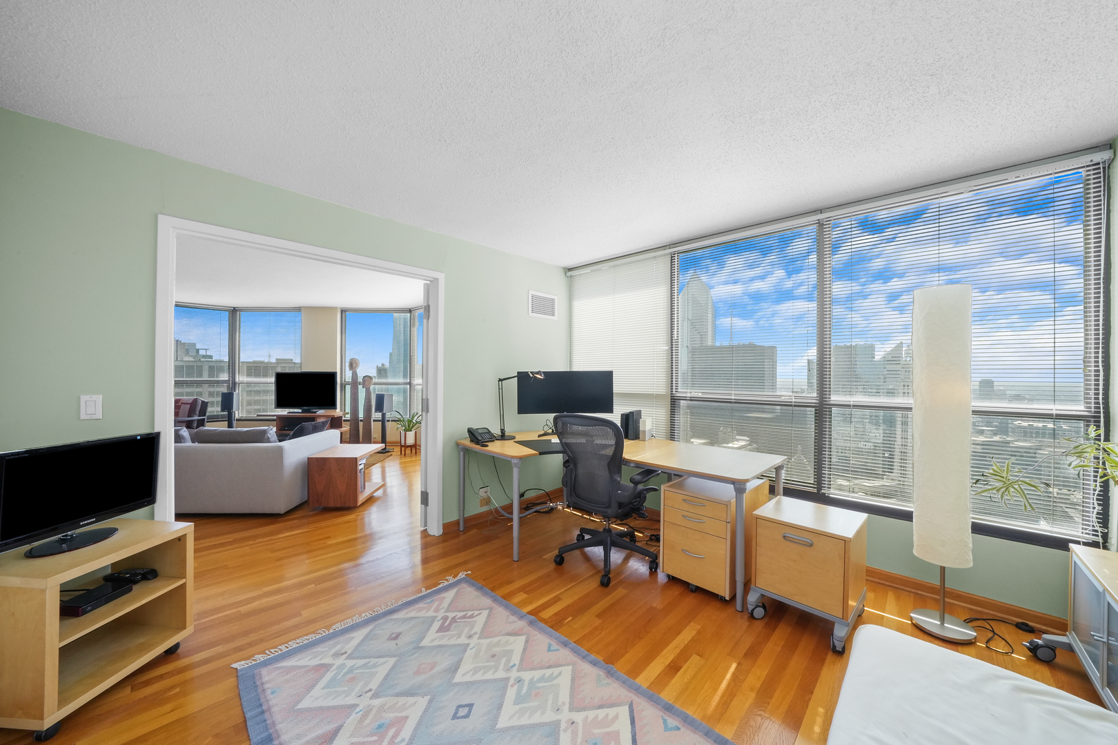 405 N WABASH Avenue Unit: 4709