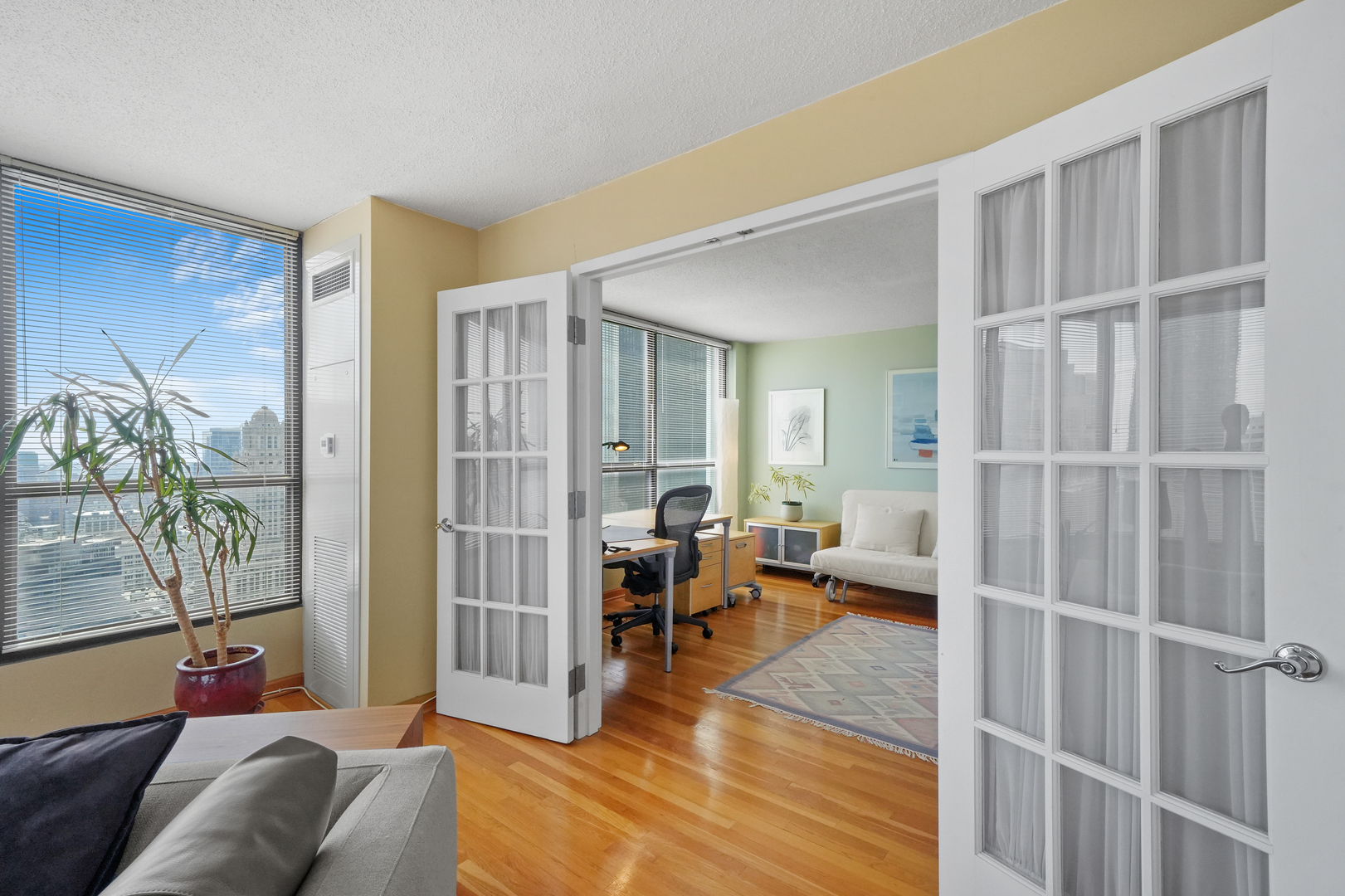 405 N WABASH Avenue Unit: 4709