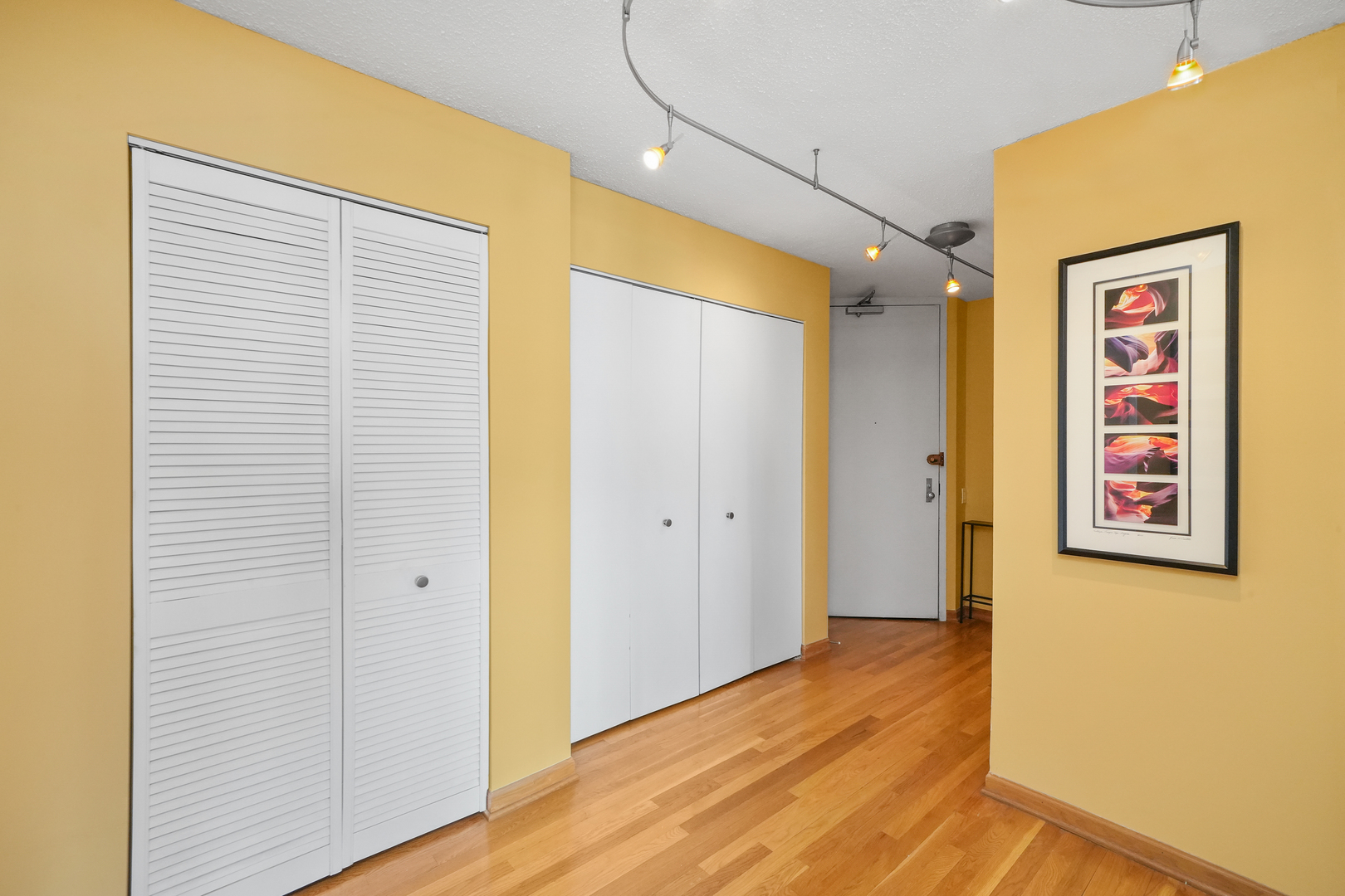 405 N WABASH Avenue Unit: 4709