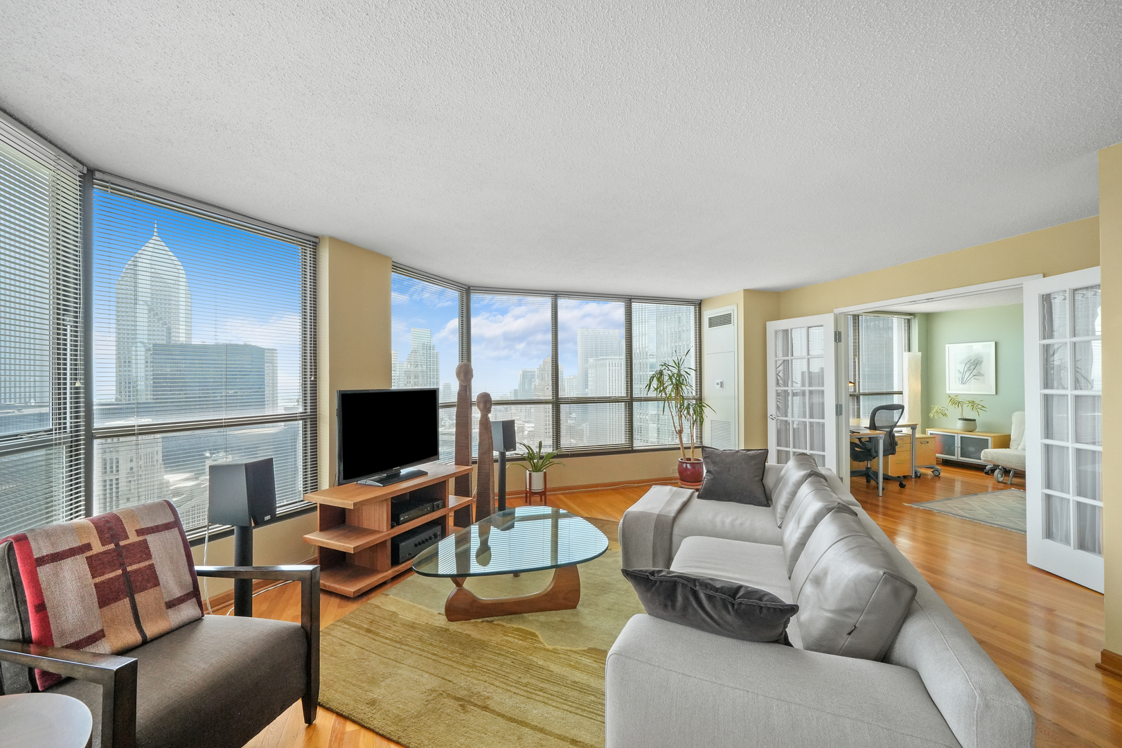405 N WABASH Avenue Unit: 4709