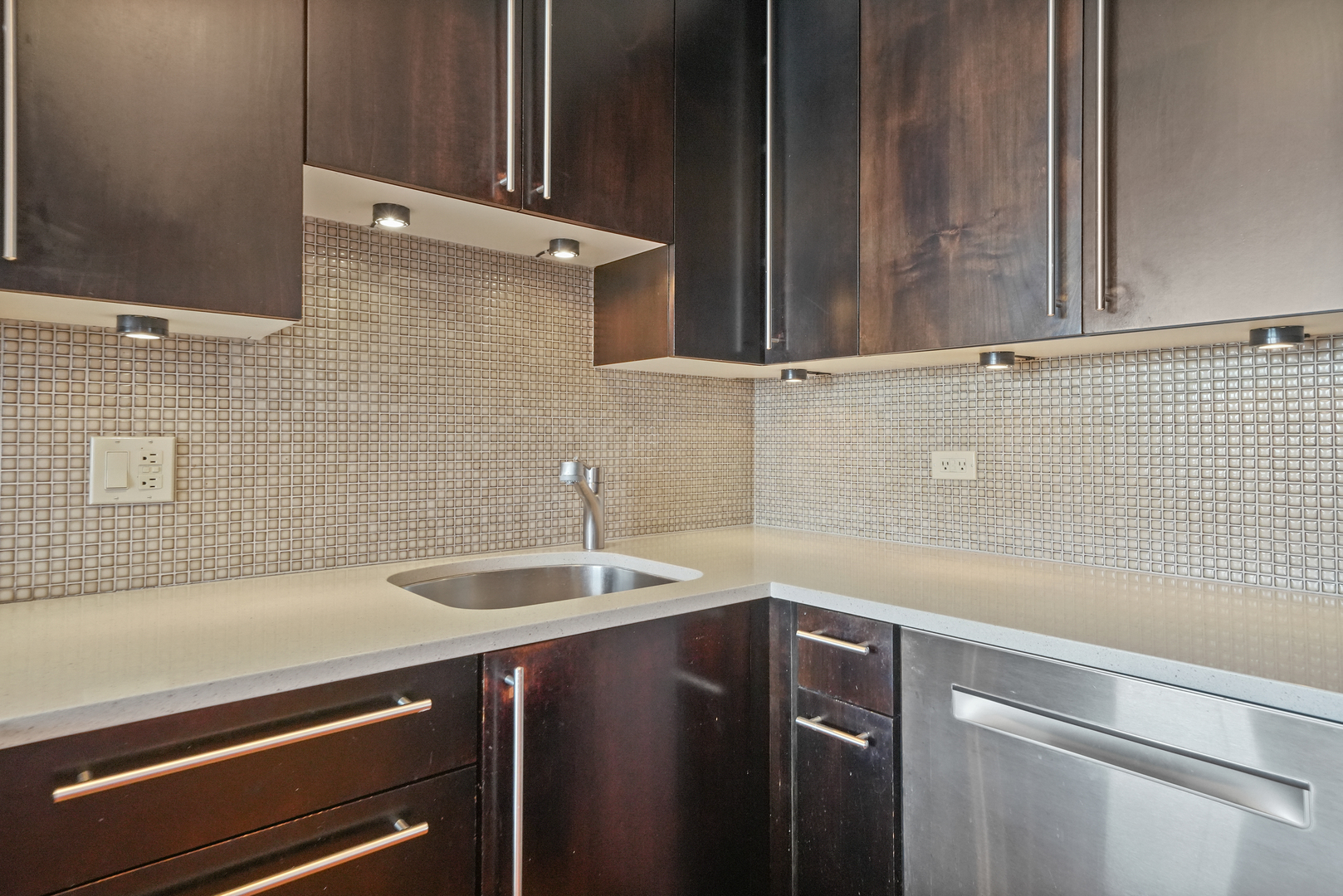 405 N WABASH Avenue Unit: 4709