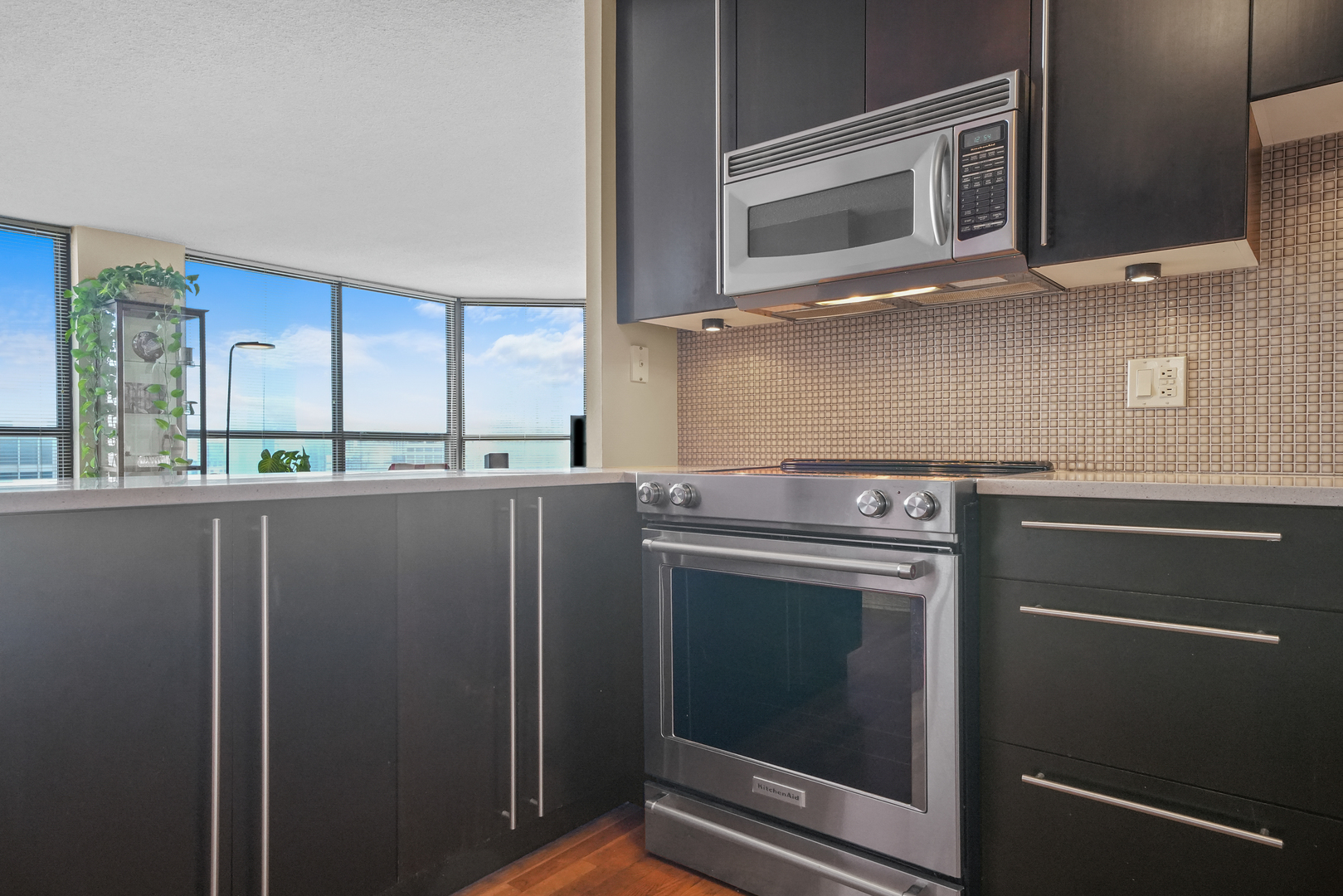 405 N WABASH Avenue Unit: 4709