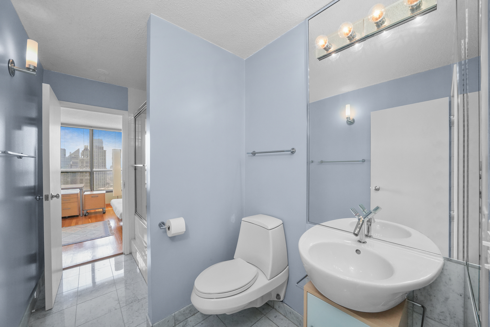 405 N WABASH Avenue Unit: 4709